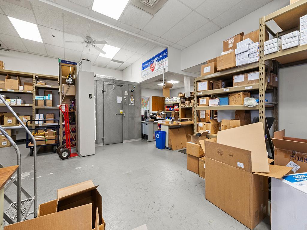 2525 Nevada Avenue N