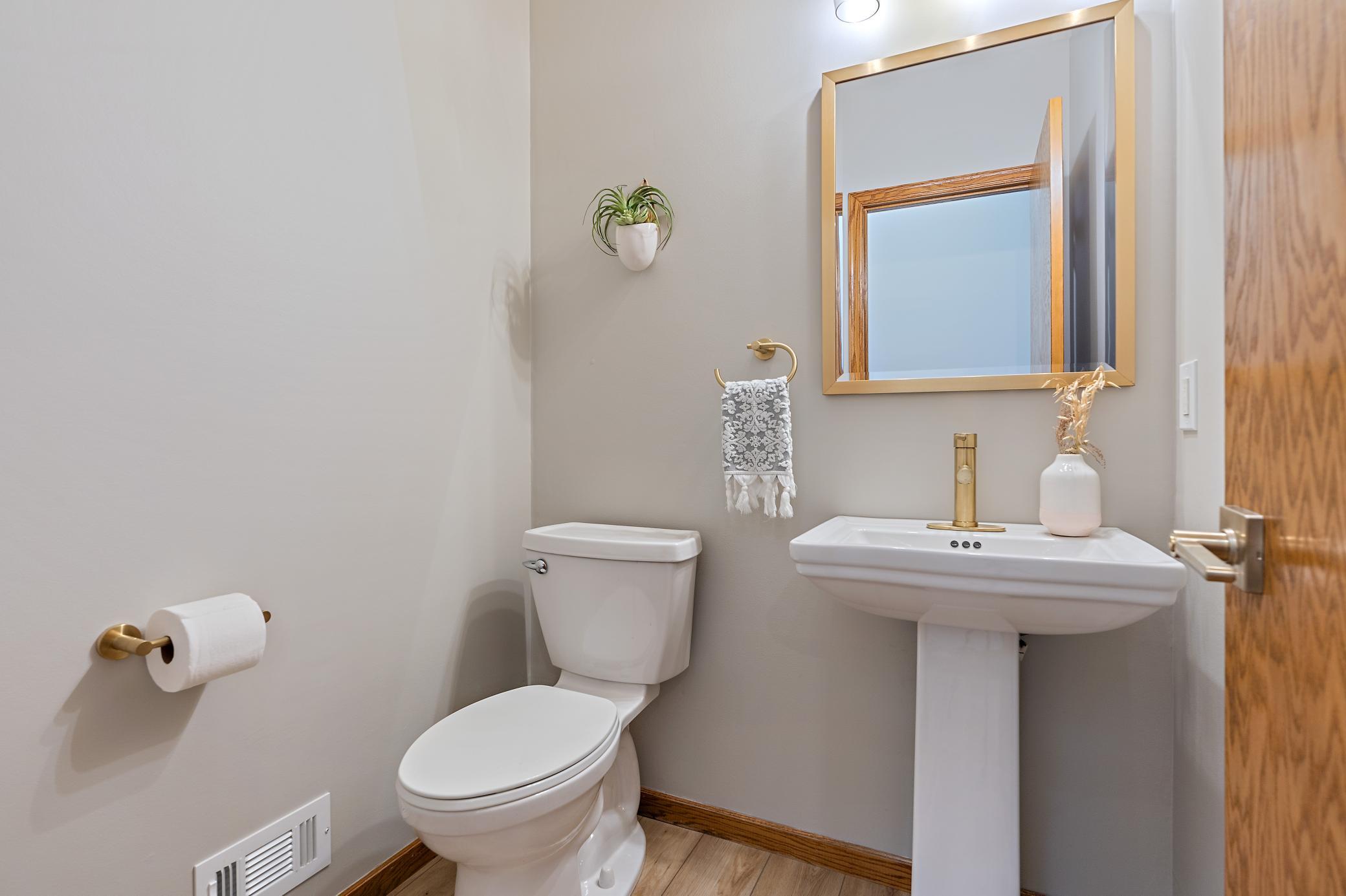 8162 Shenandoah Lane N