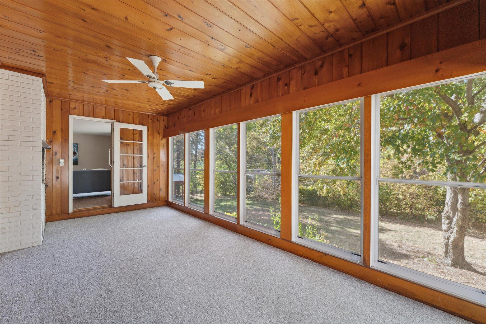 2021 Winnetka Avenue N