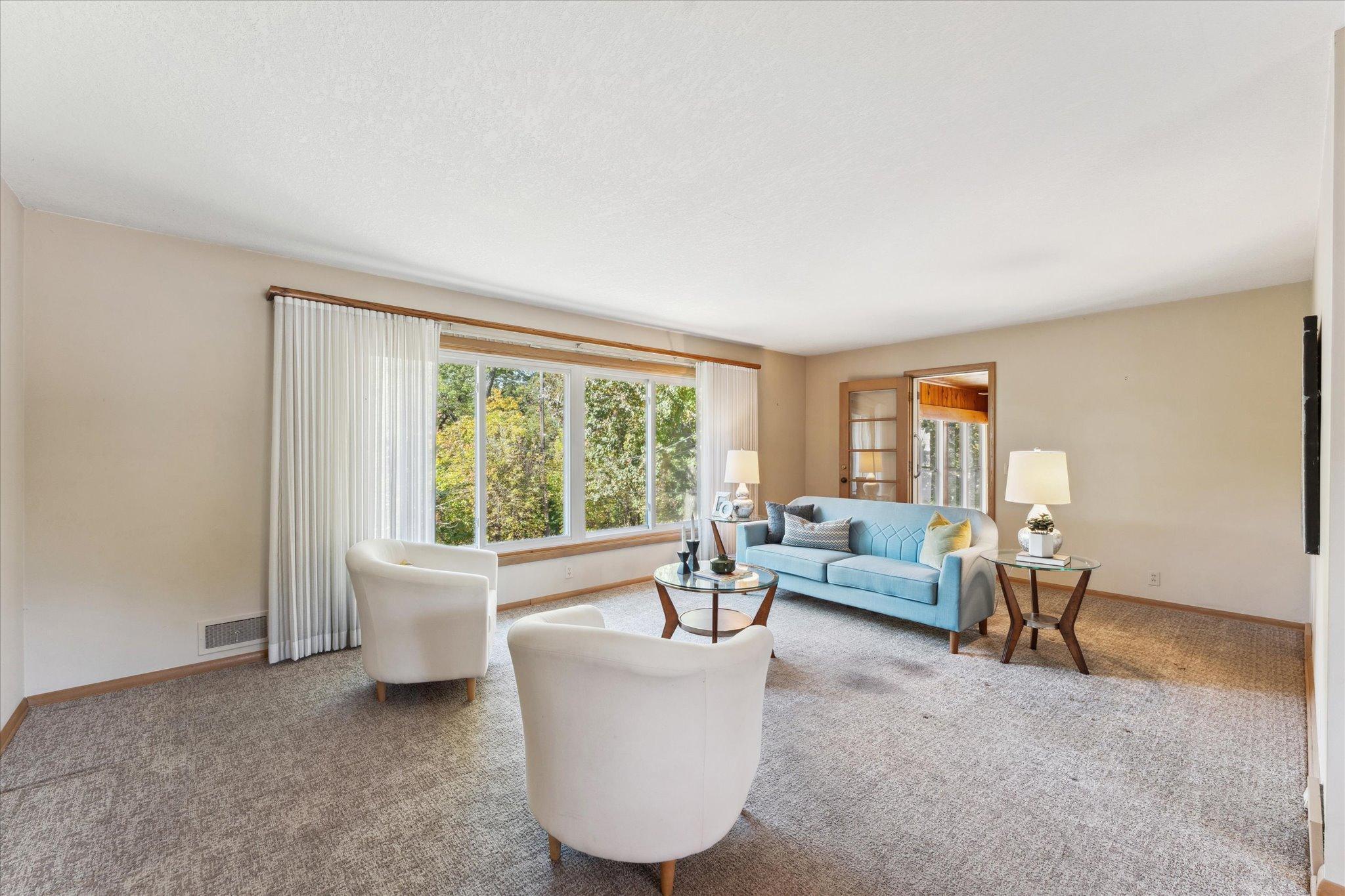 2021 Winnetka Avenue N