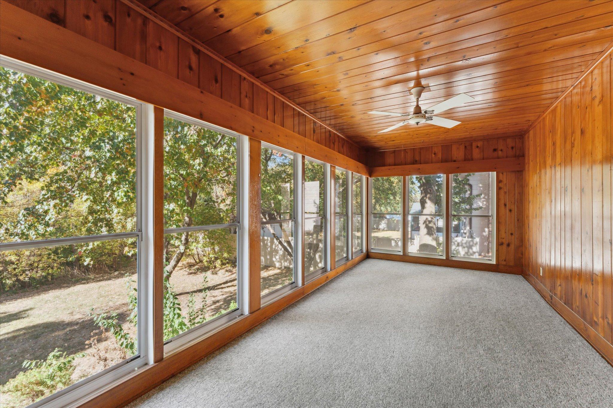 2021 Winnetka Avenue N