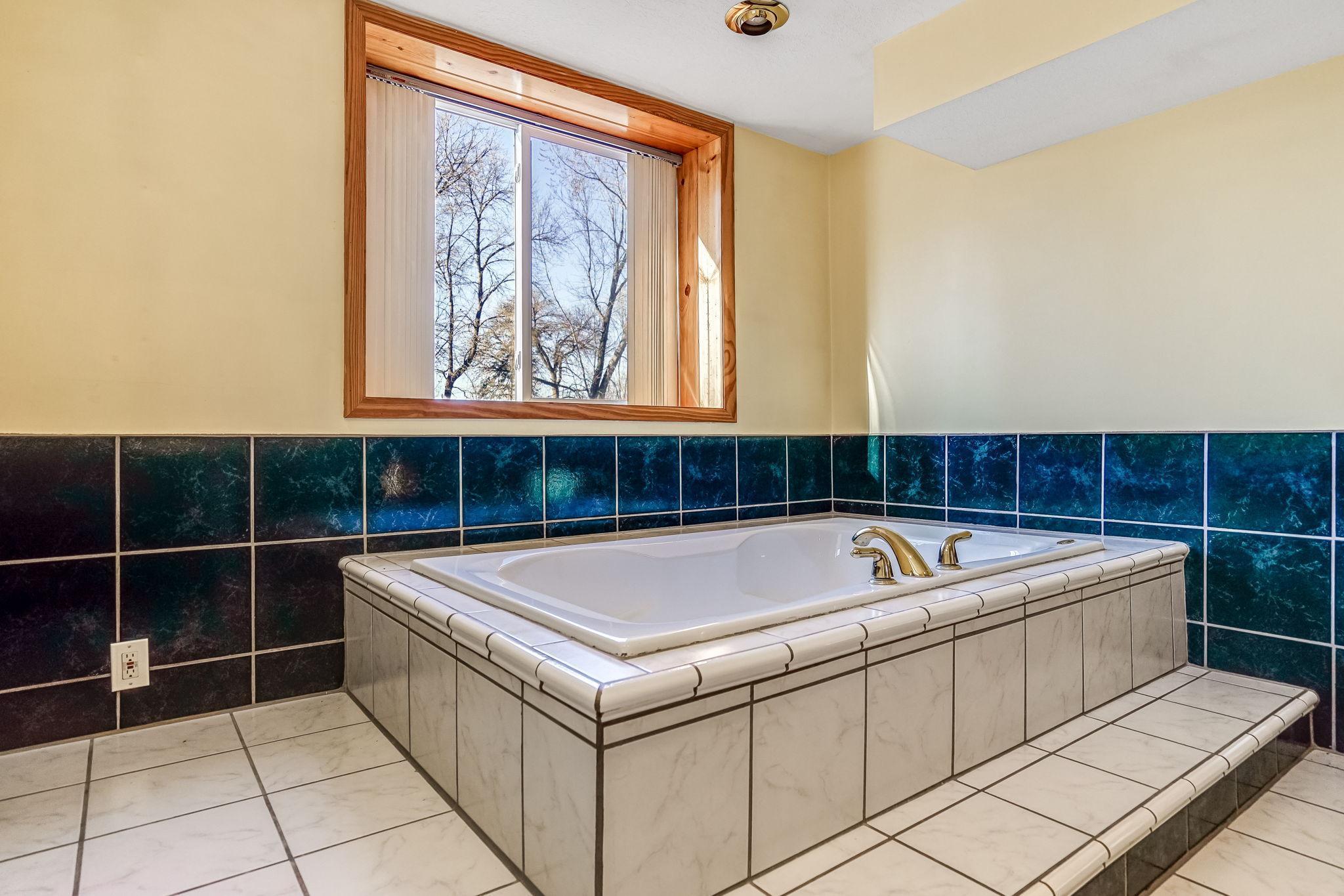 22980 Jarvis Street NW