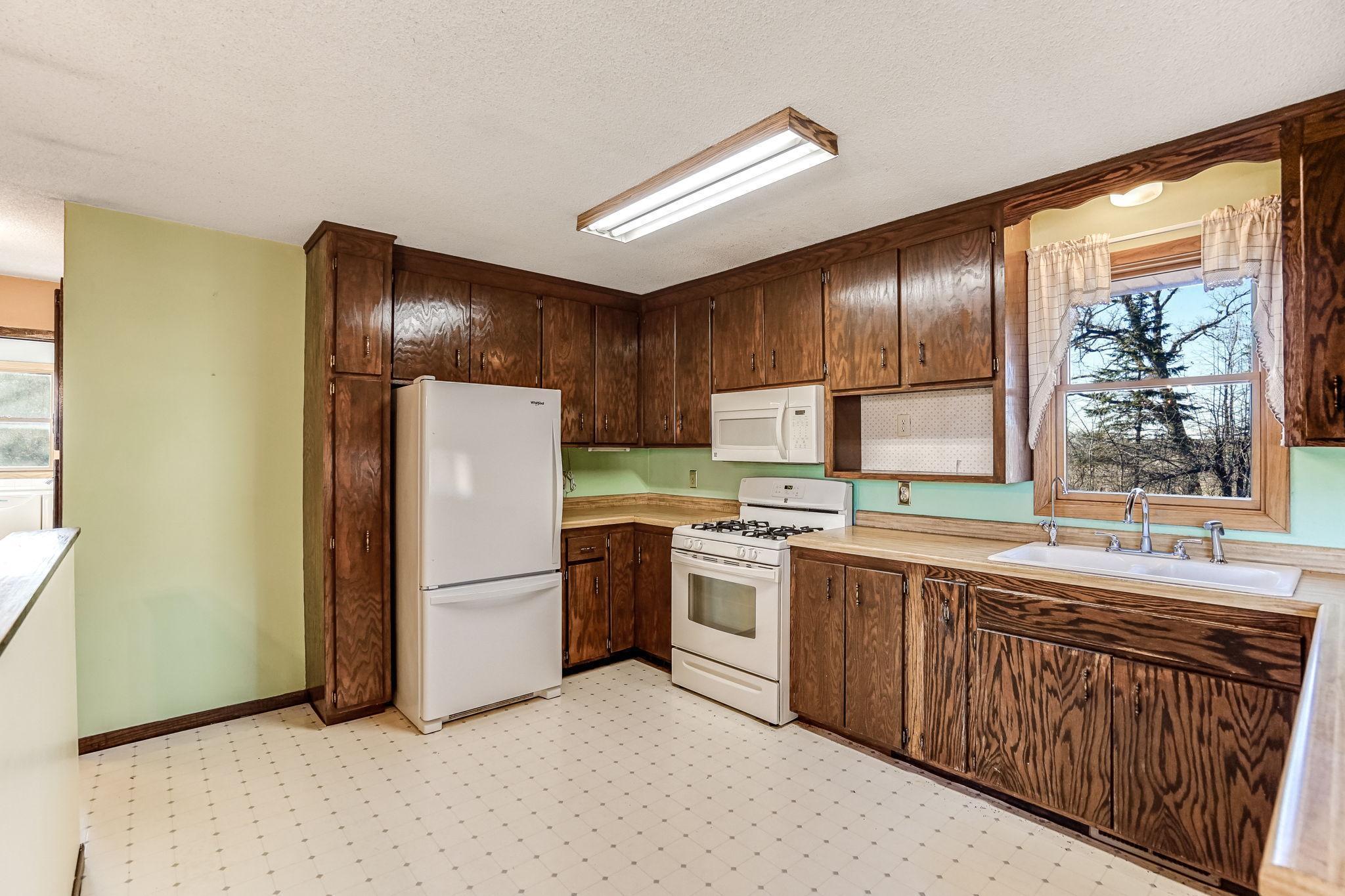 22980 Jarvis Street NW