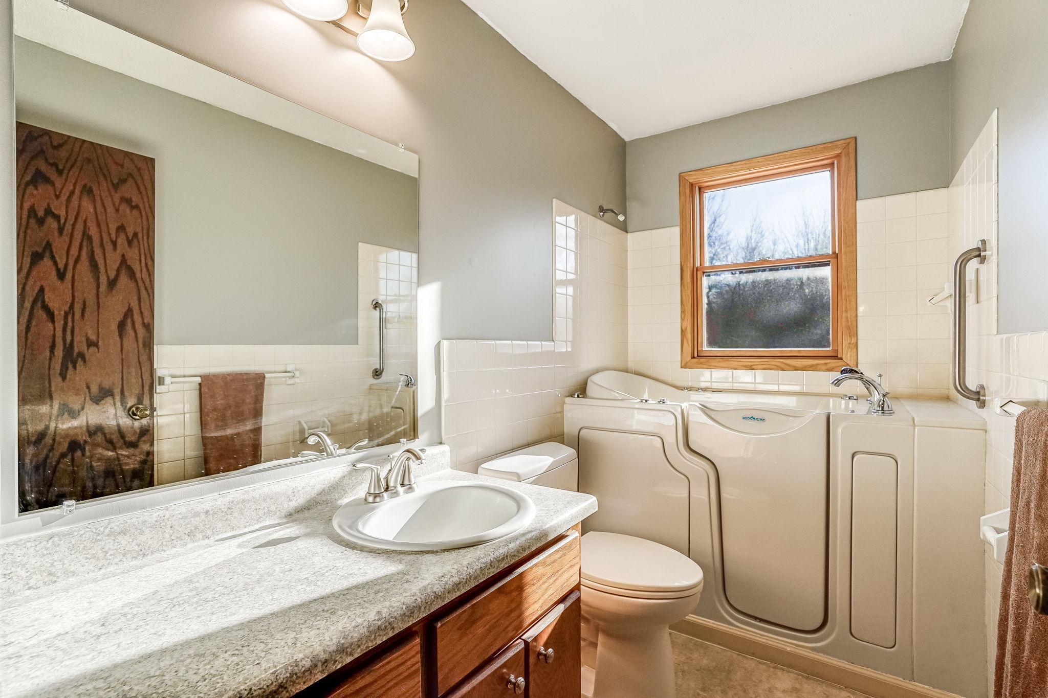 22980 Jarvis Street NW