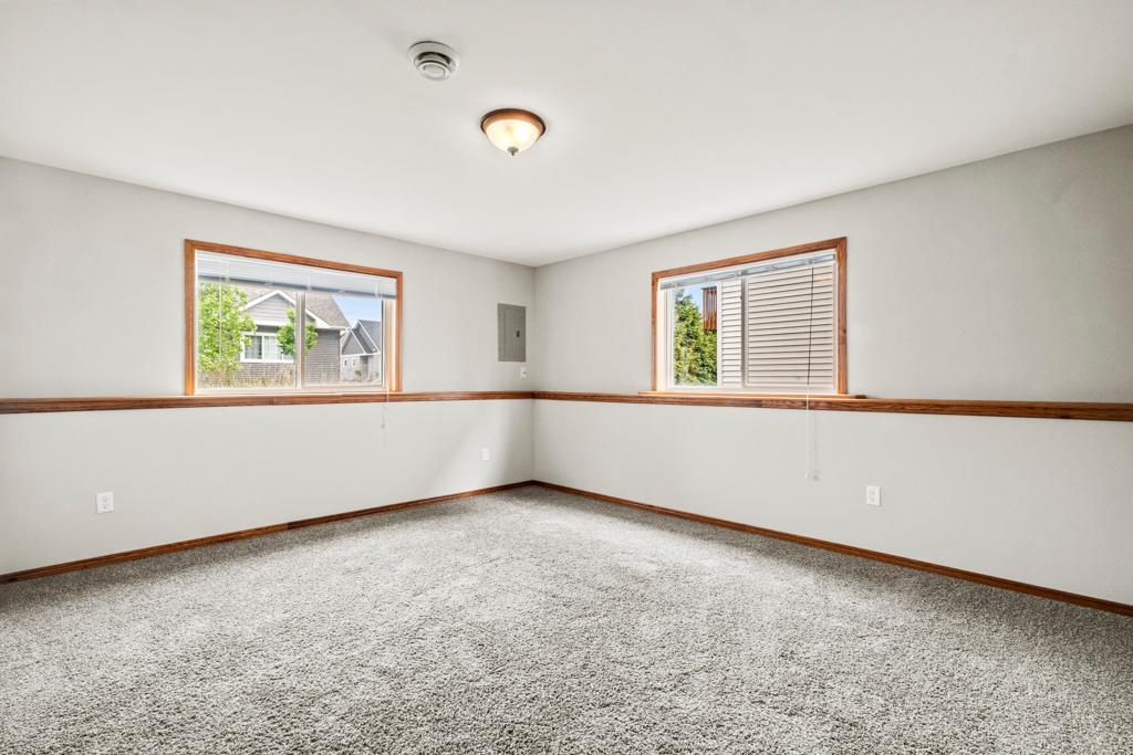 22433 Evergreen Circle