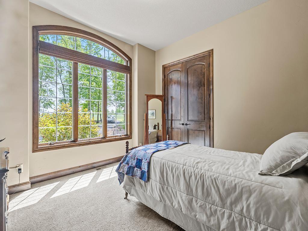 4350 Golfview Drive