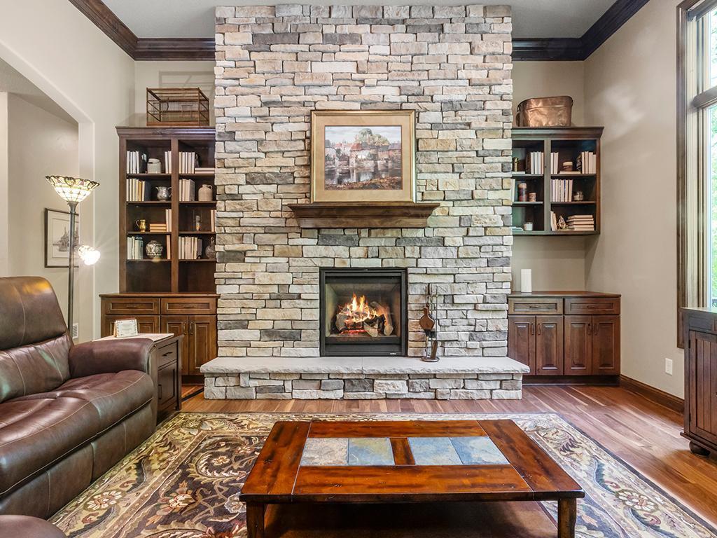 4350 Golfview Drive