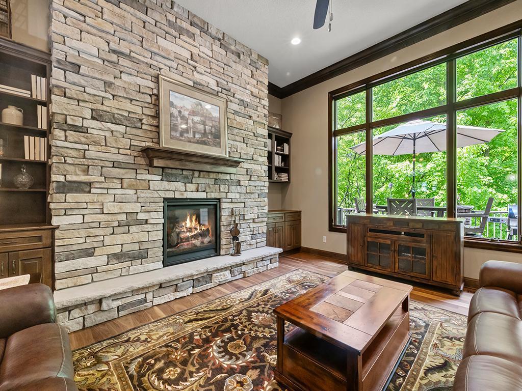 4350 Golfview Drive