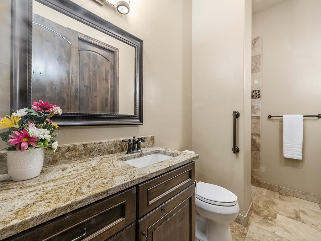 4350 Golfview Drive