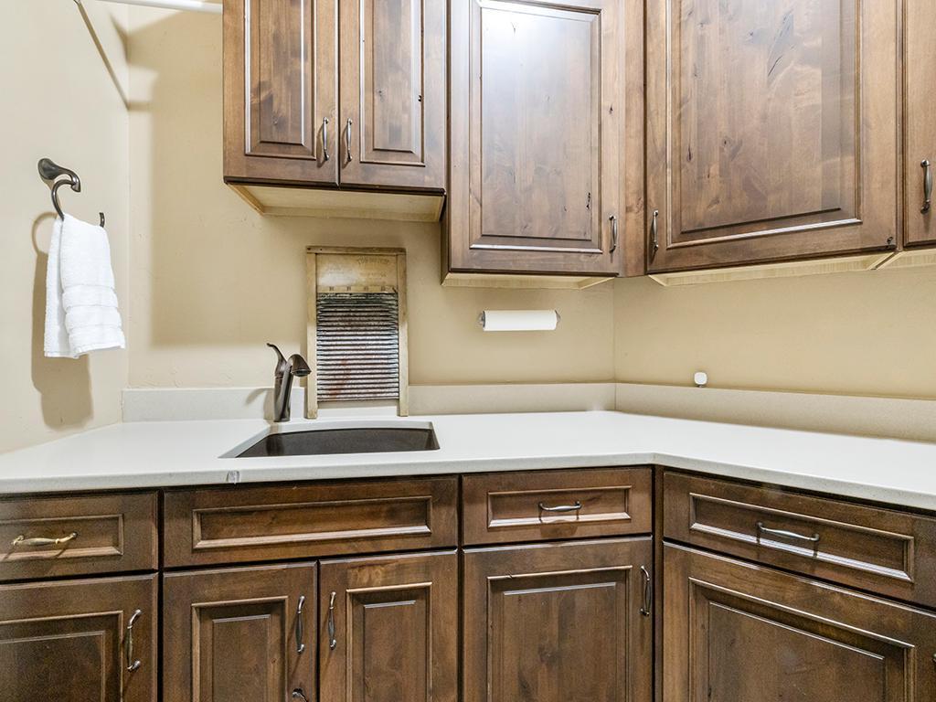 4350 Golfview Drive