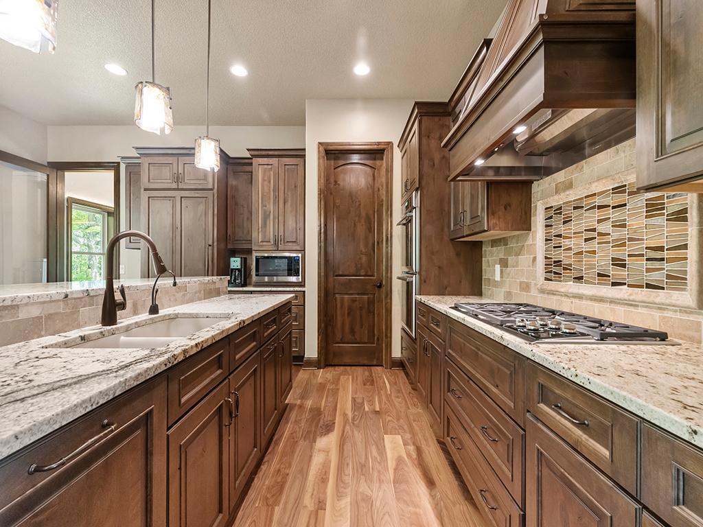 4350 Golfview Drive