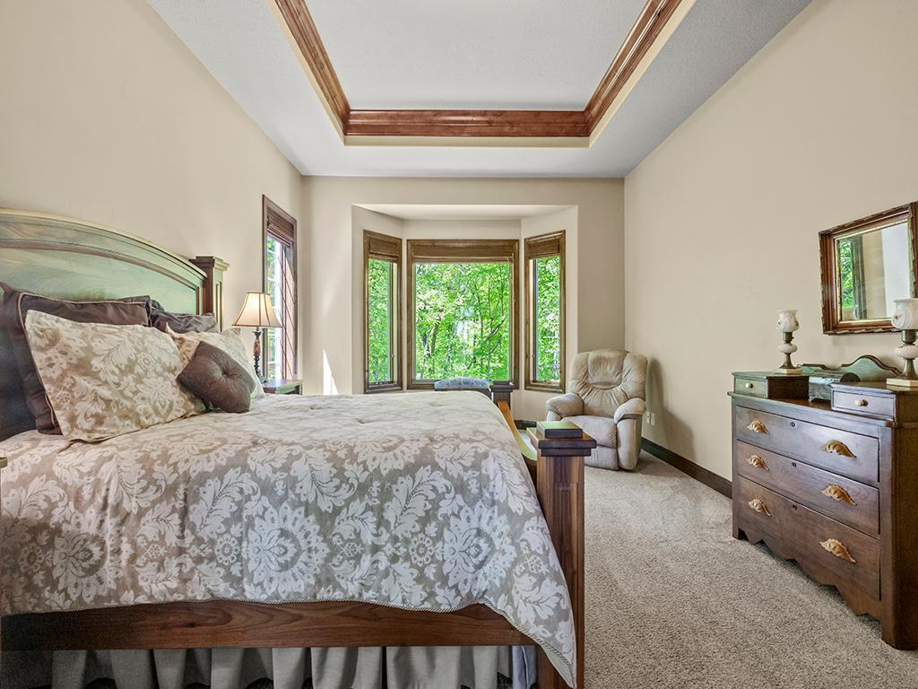4350 Golfview Drive