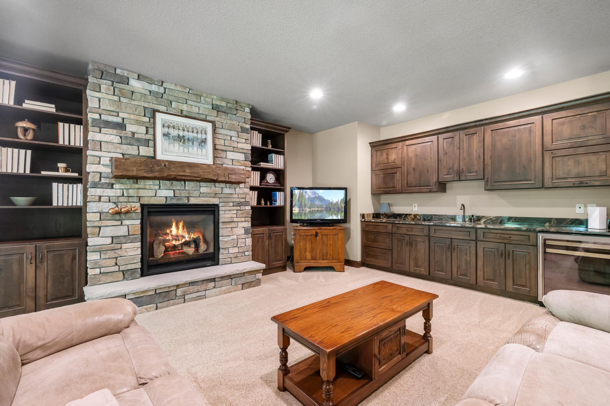 4350 Golfview Drive