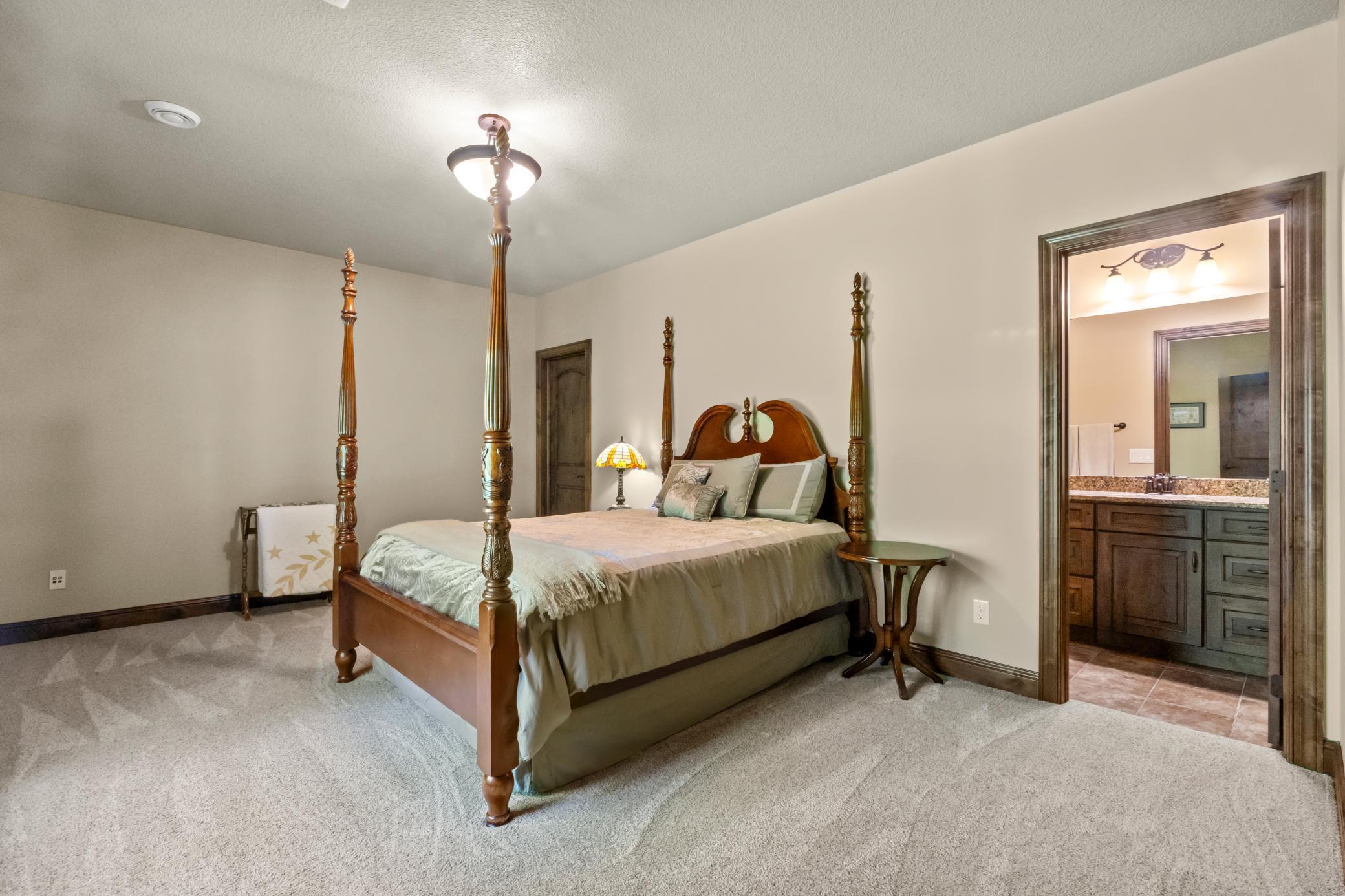 4350 Golfview Drive