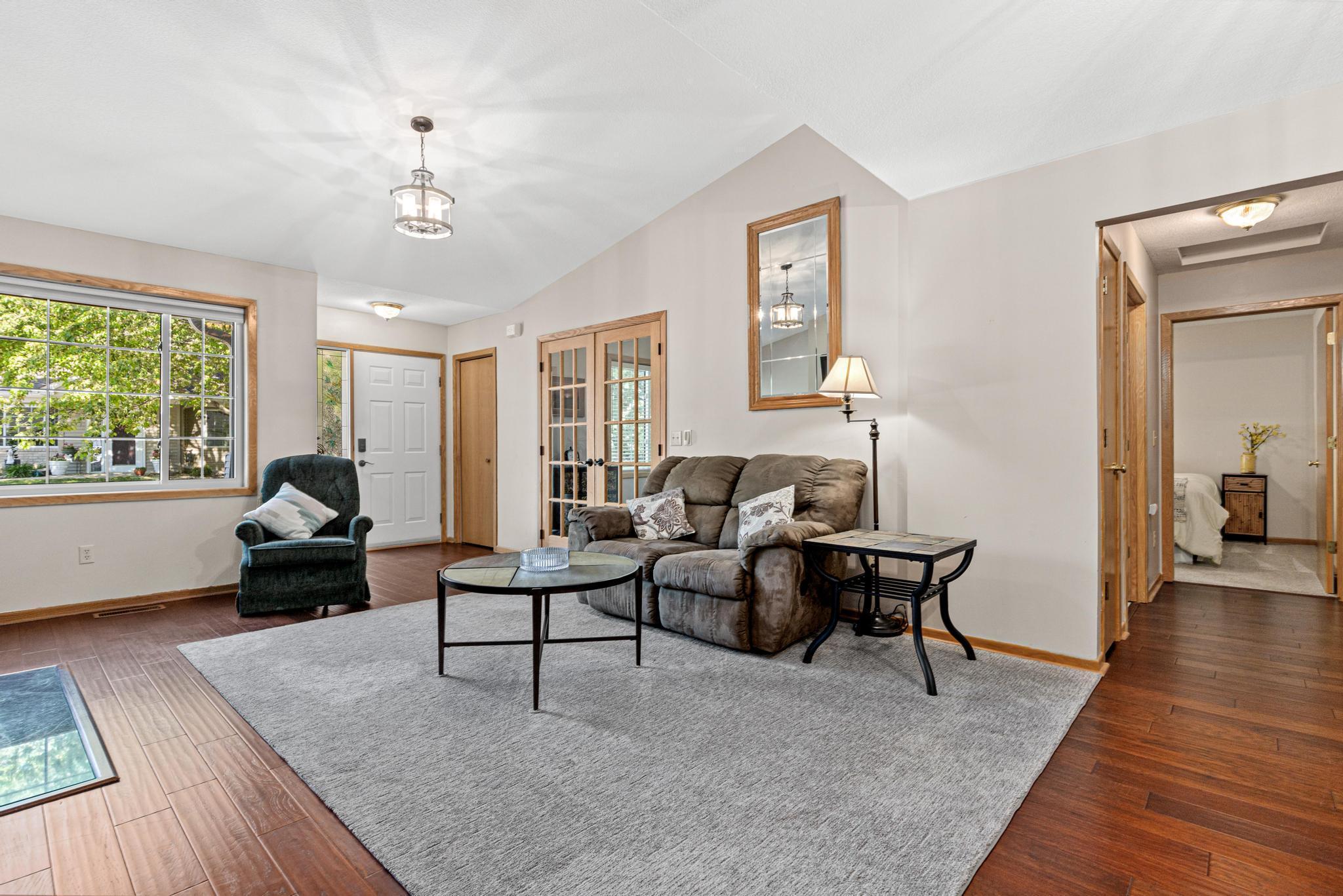 528 Mission Hills Drive