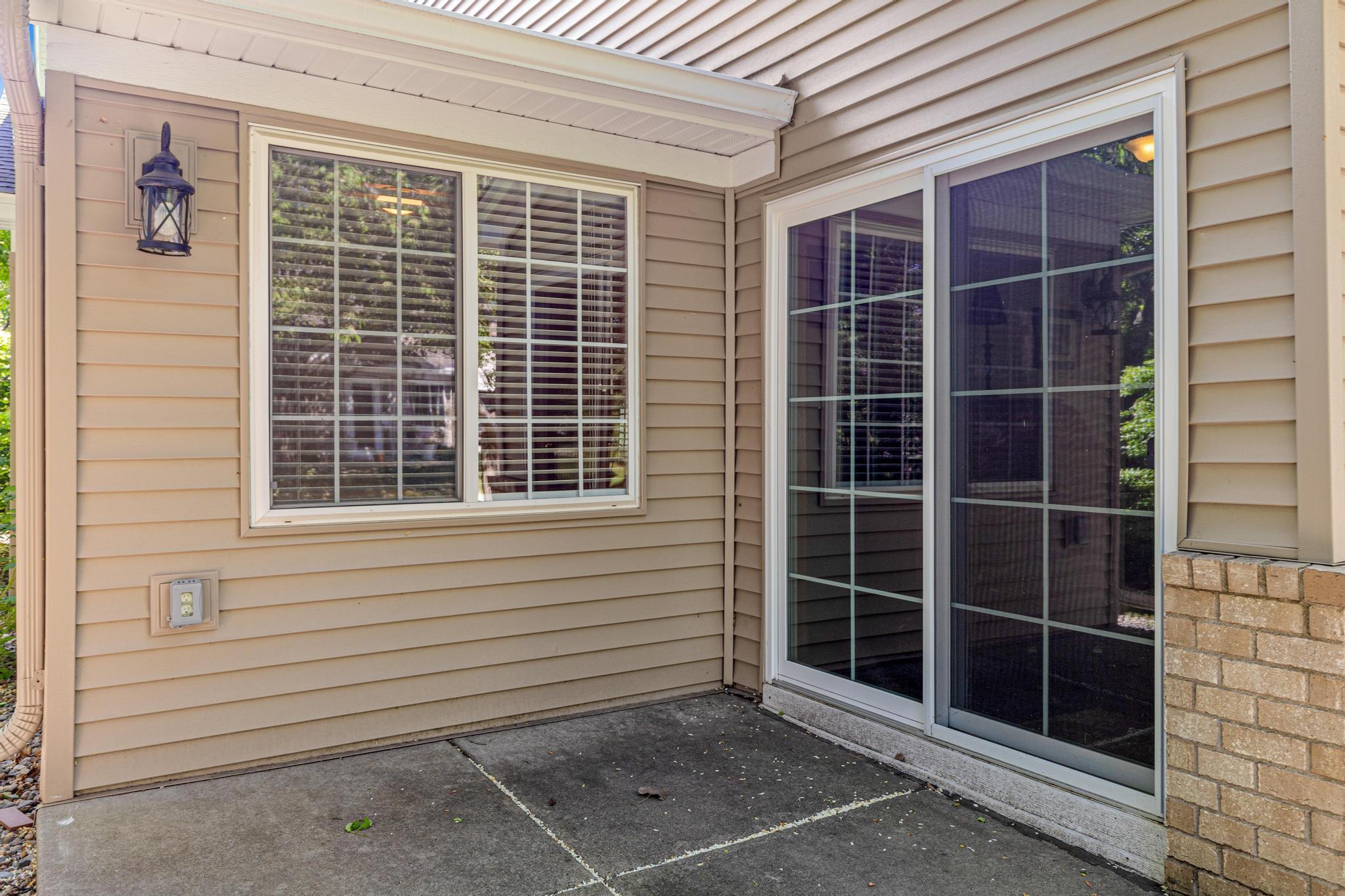 528 Mission Hills Drive