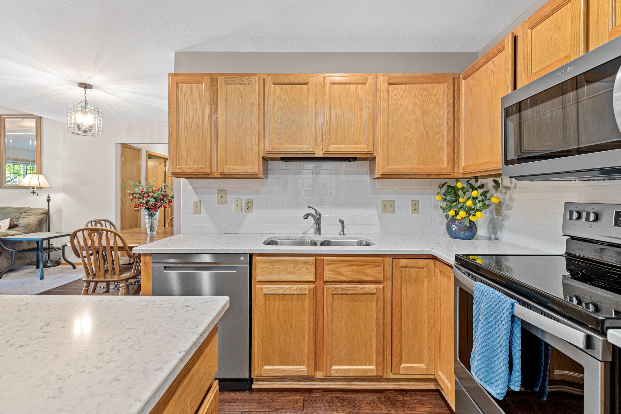 528 Mission Hills Drive