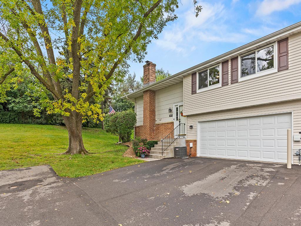 8419 W 97 1/2 Street