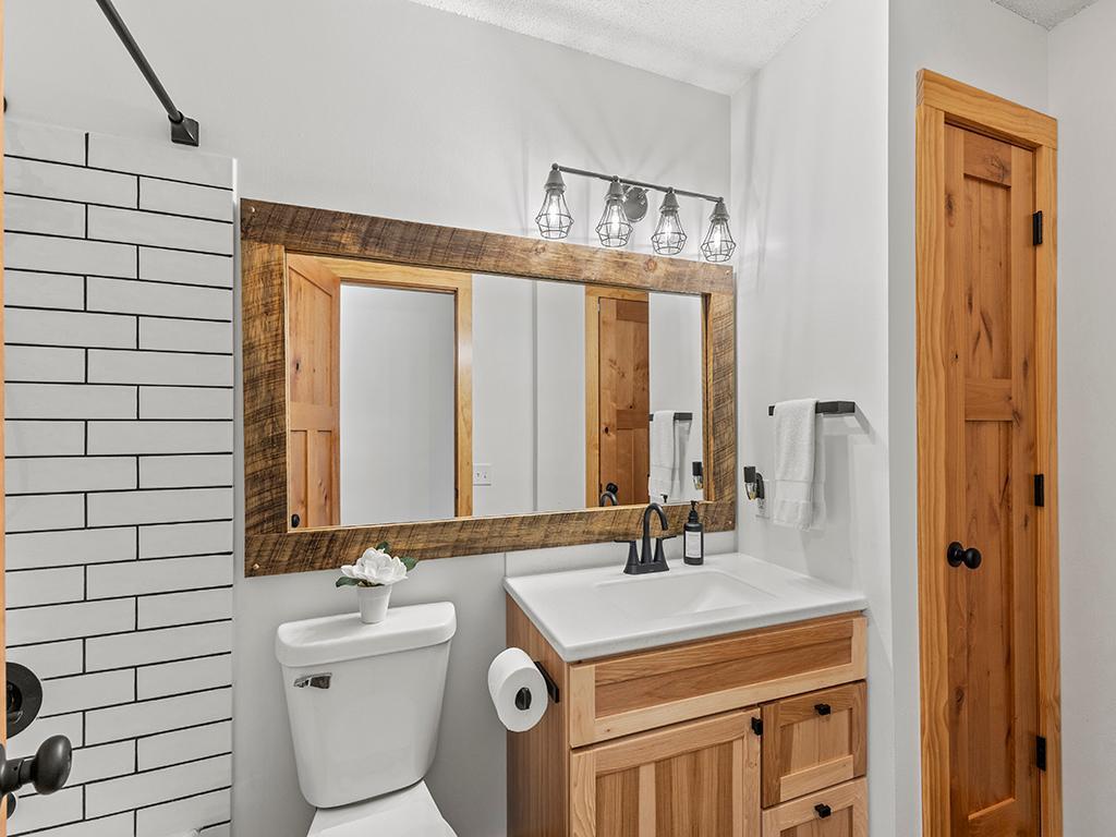 8419 W 97 1/2 Street