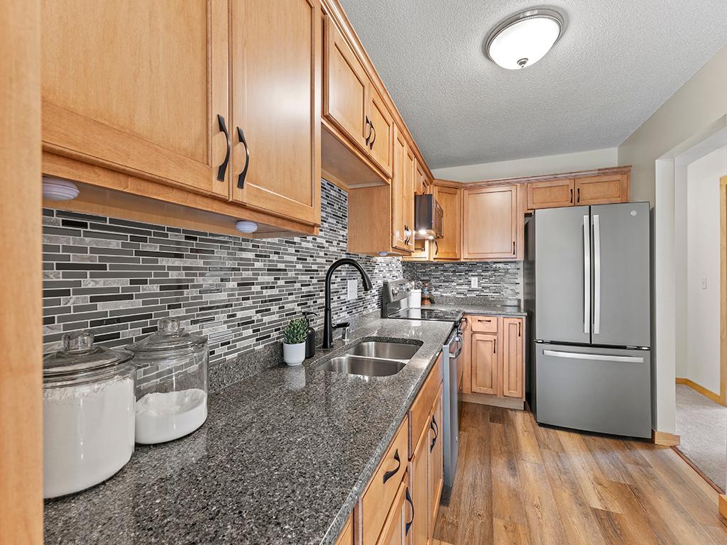 8419 W 97 1/2 Street