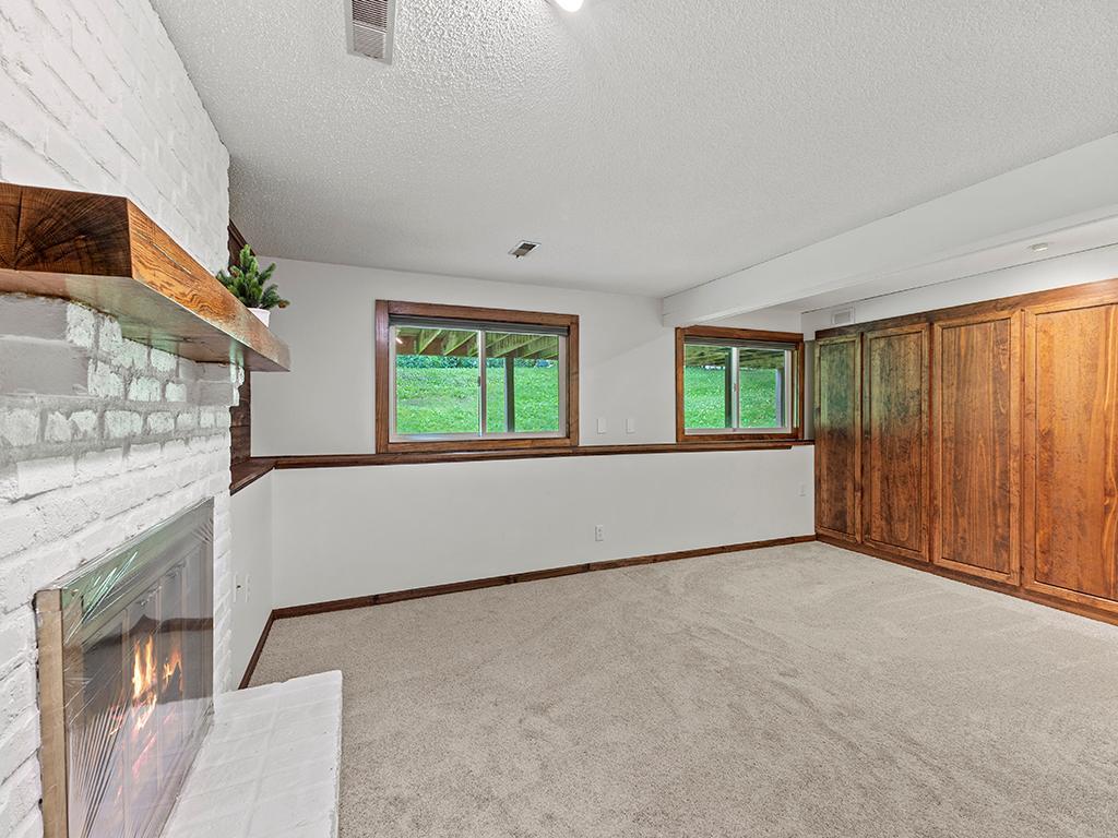 8419 W 97 1/2 Street