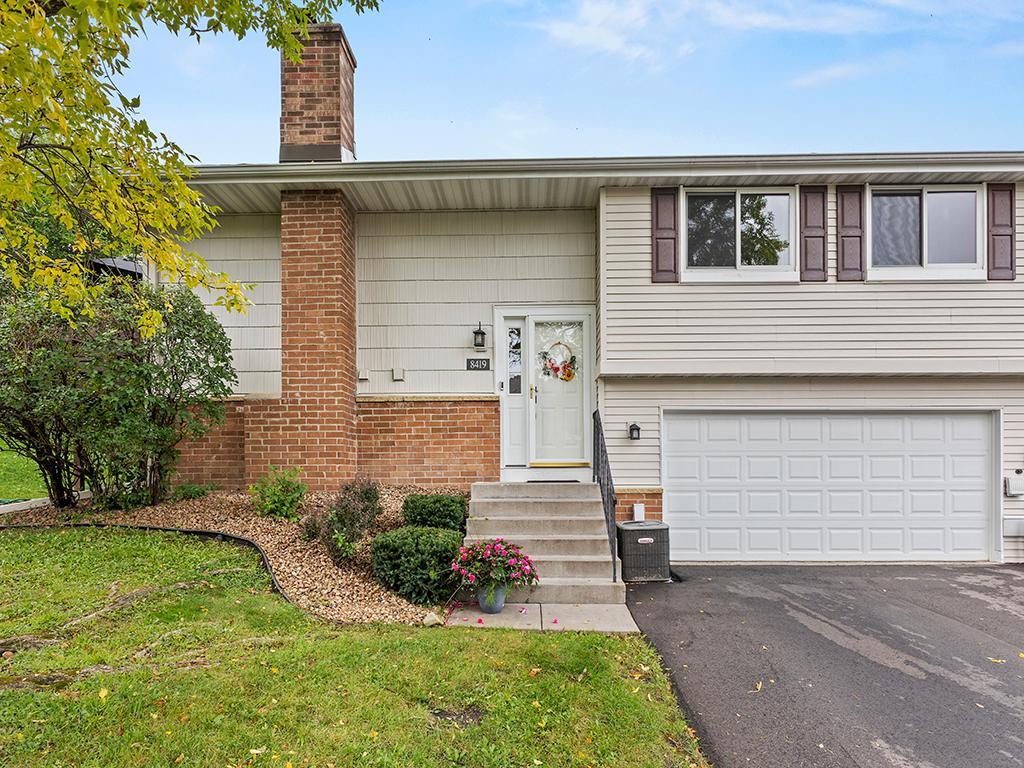 8419 W 97 1/2 Street