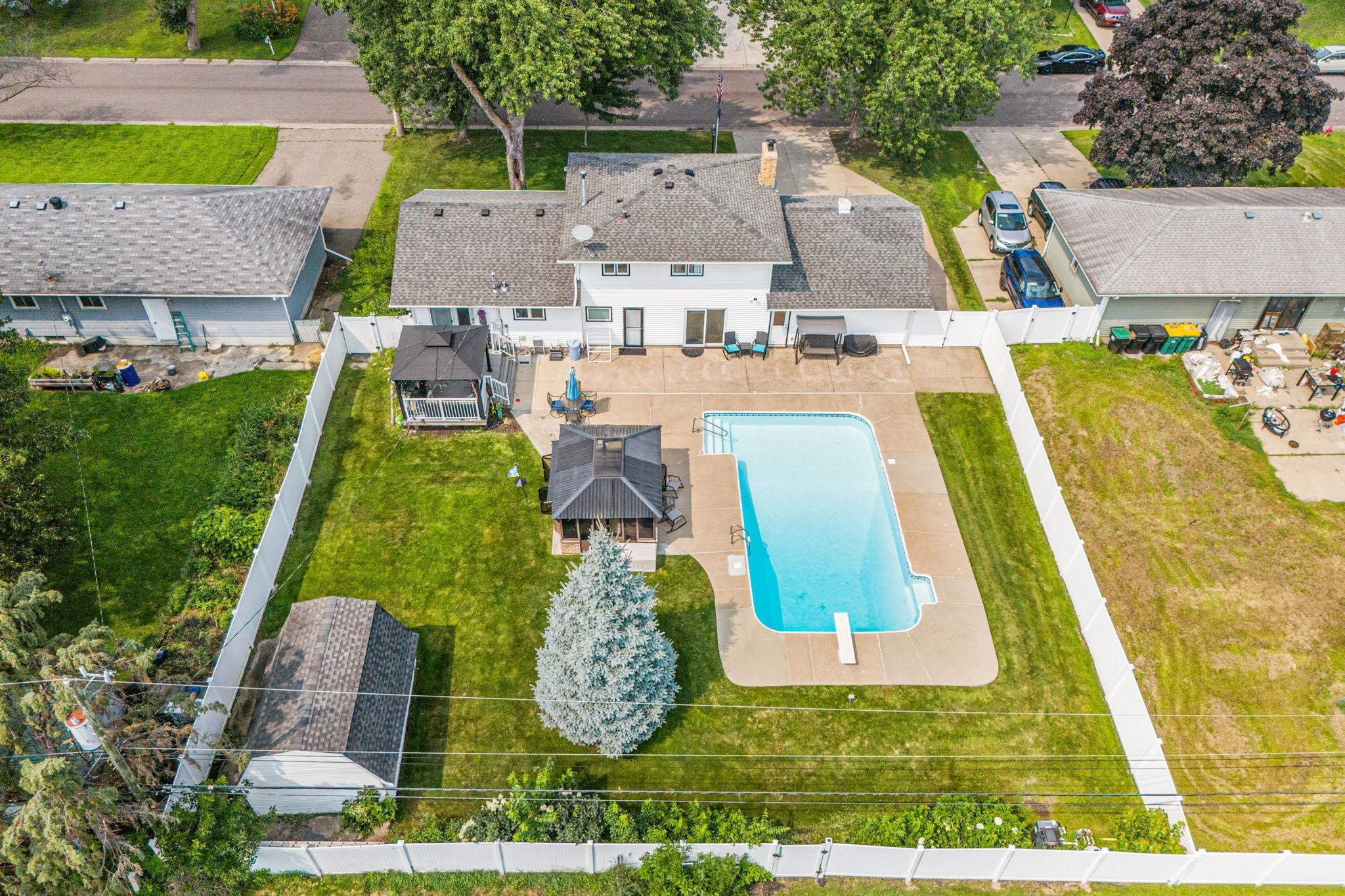 4525 81st Lane N