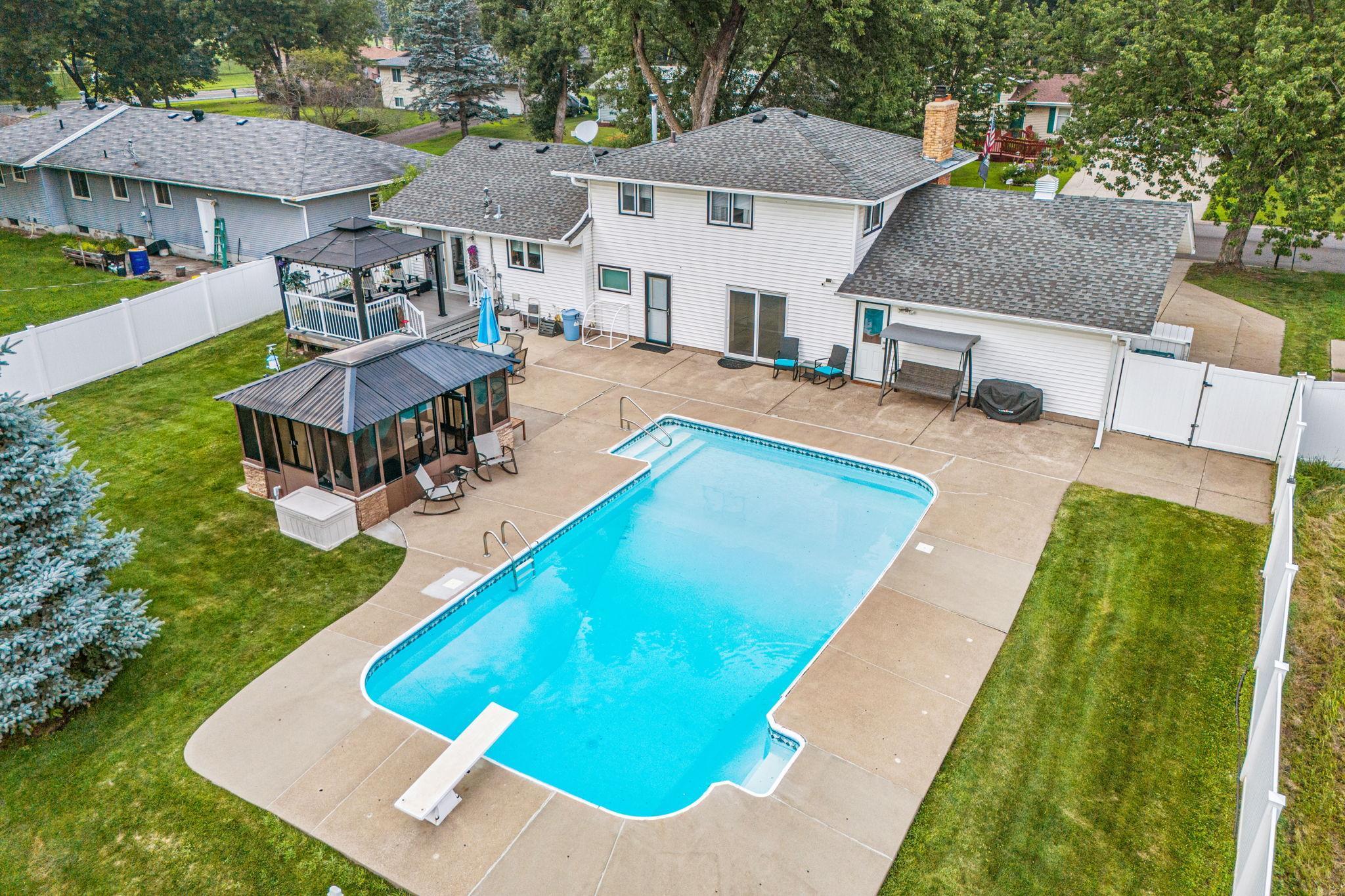 4525 81st Lane N