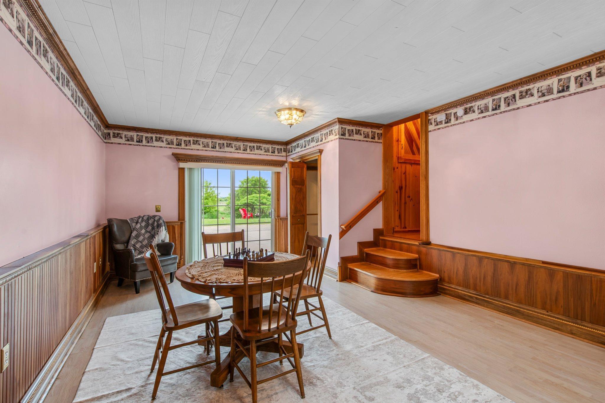 31513 Naples Street NE