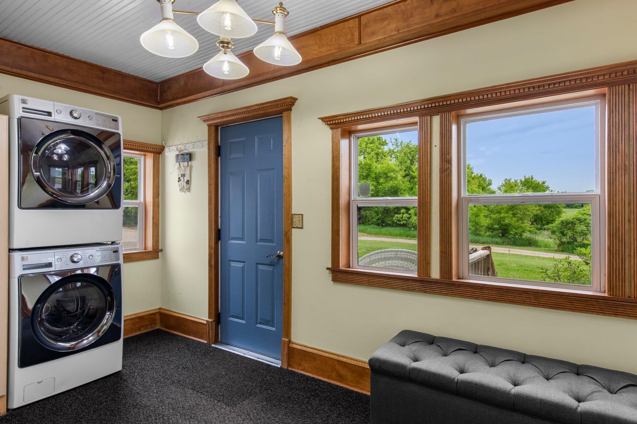 31513 Naples Street NE