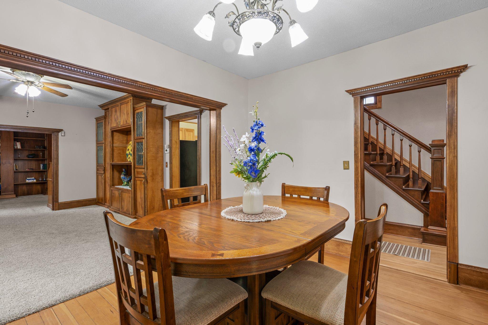 31513 Naples Street NE