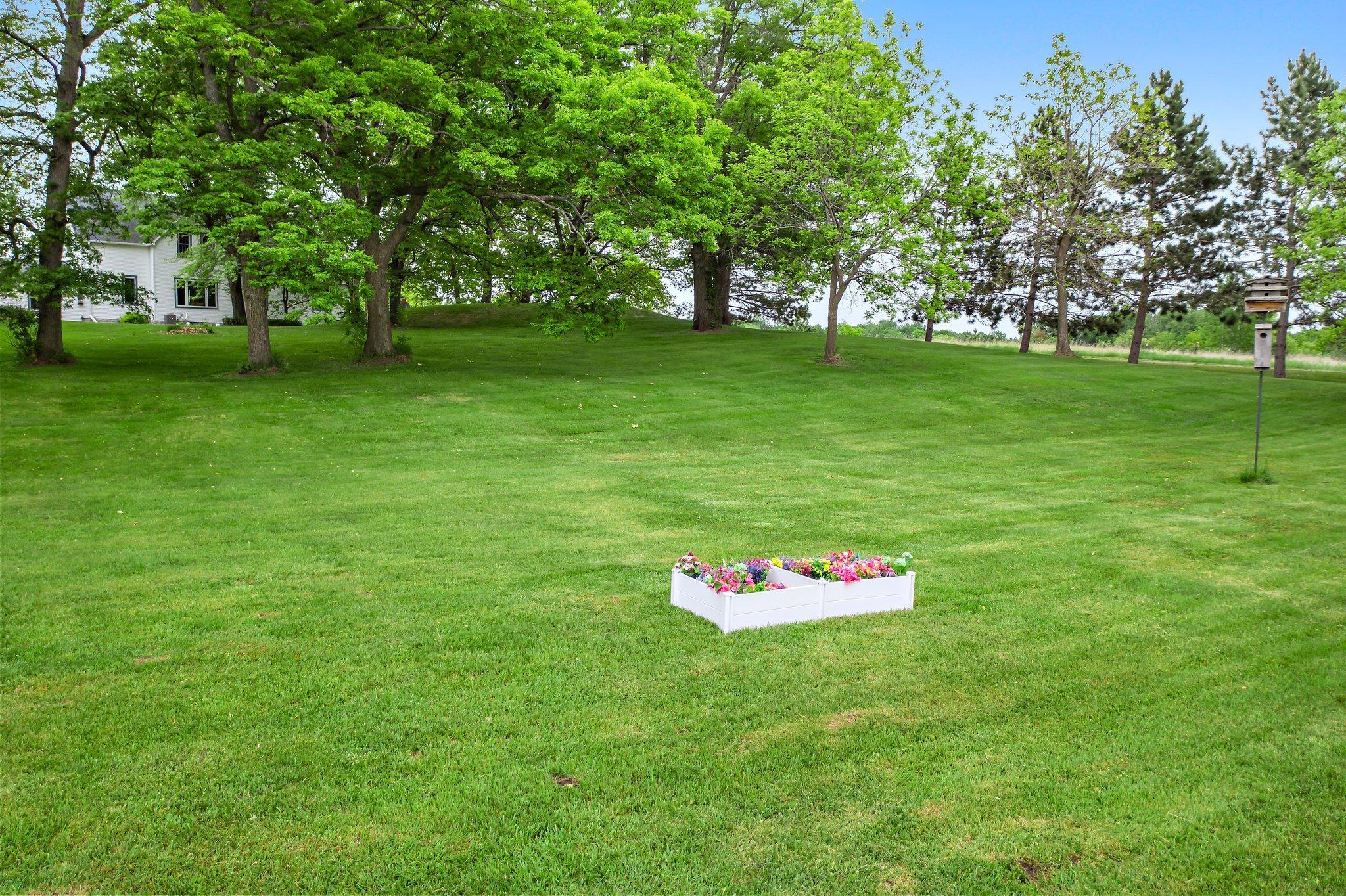 31513 Naples Street NE