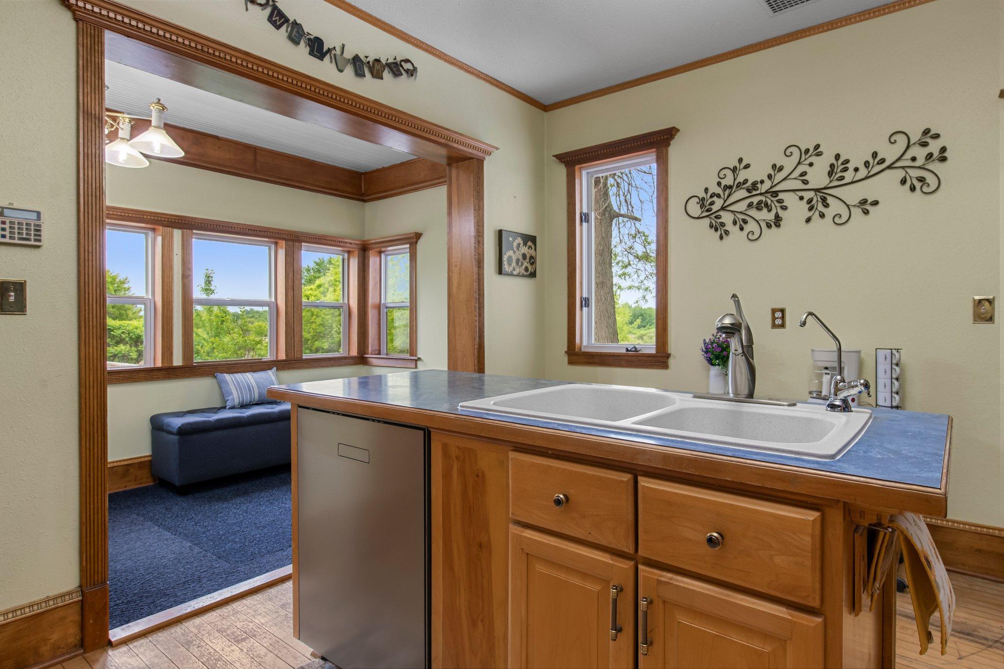 31513 Naples Street NE