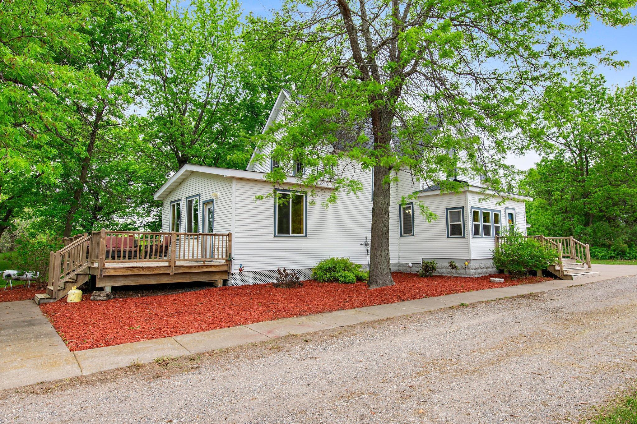 31513 Naples Street NE