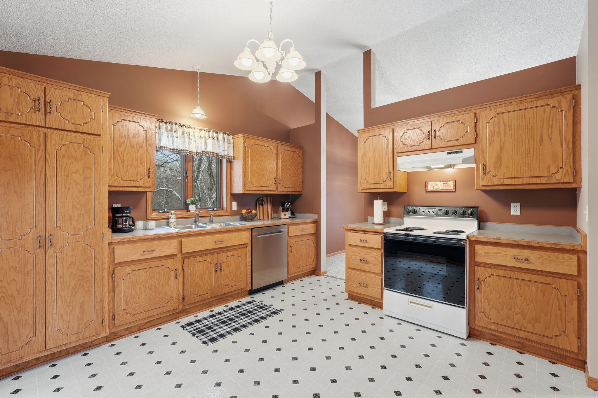 22102 165th Street NW