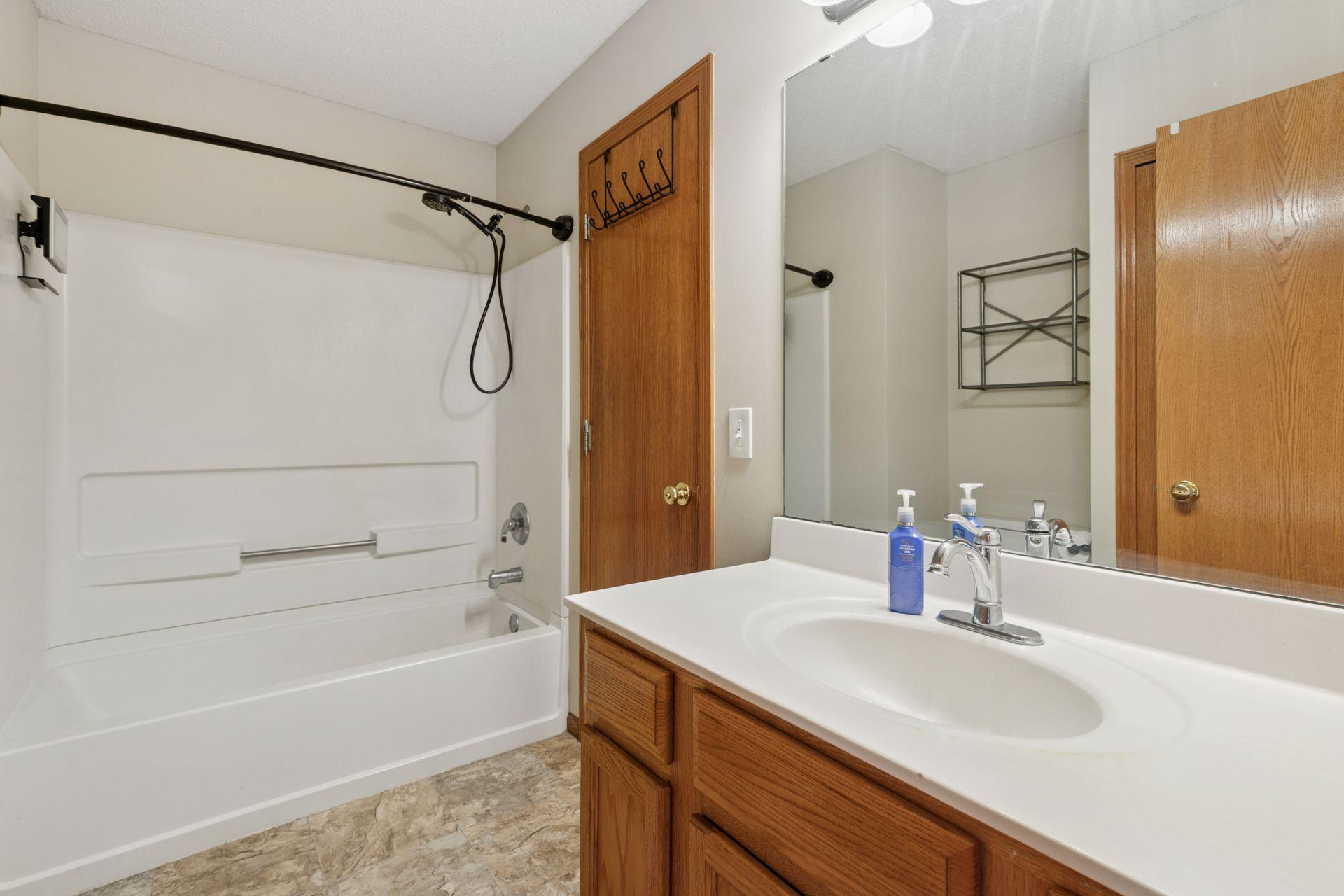 2732 Wagon Wheel Curve