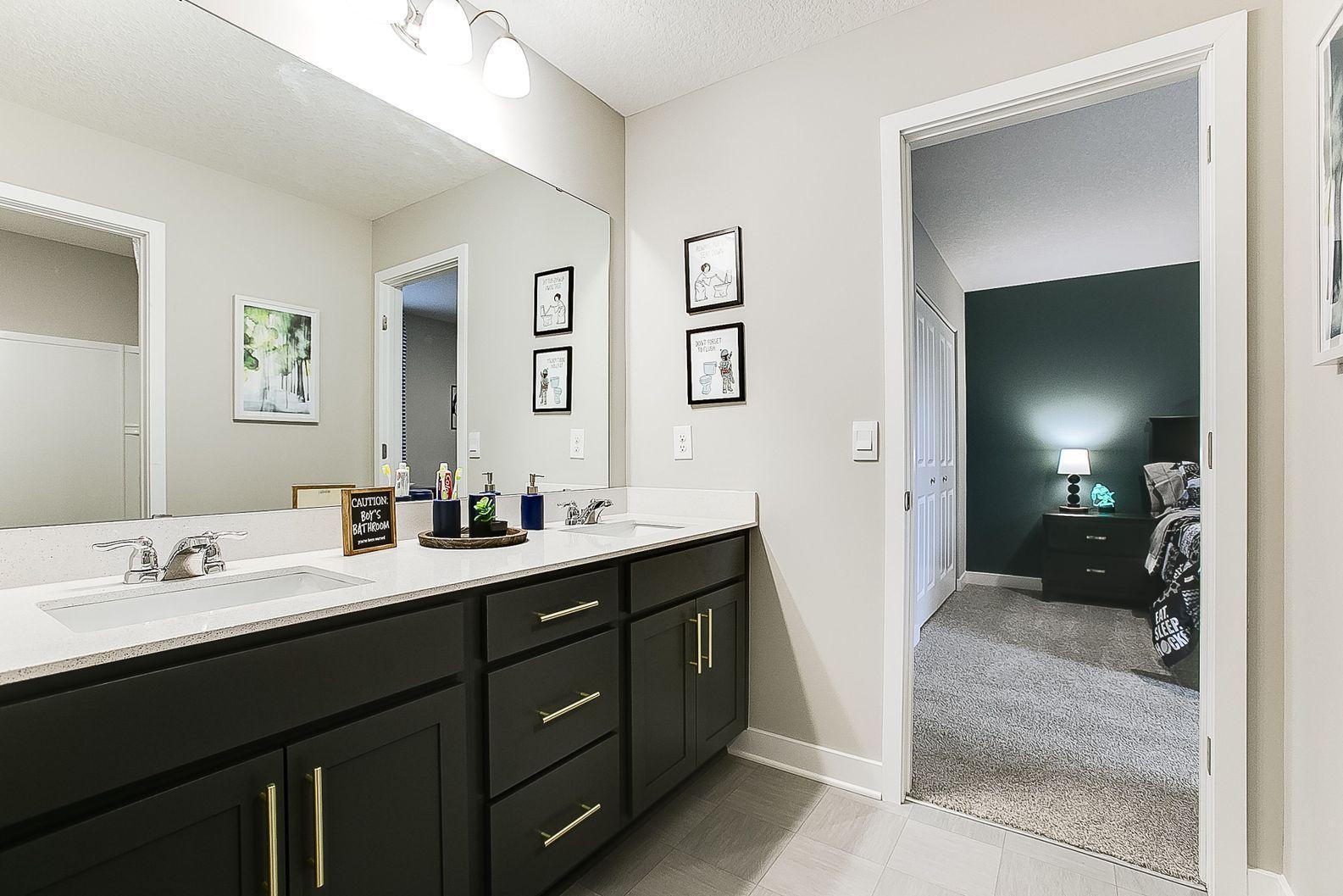 1728 Oak Creek Pass