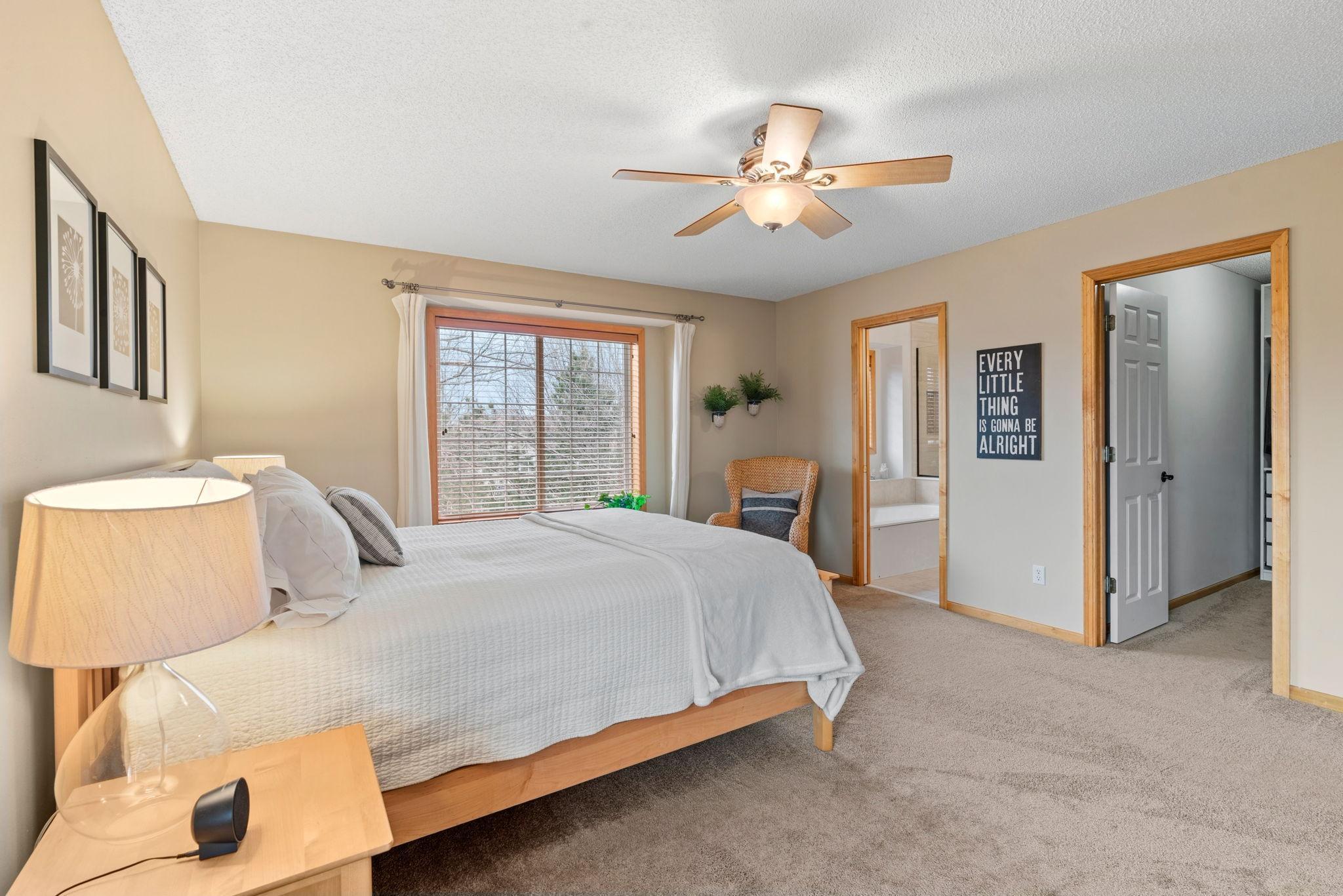 4574 Hummingbird Trail NE
