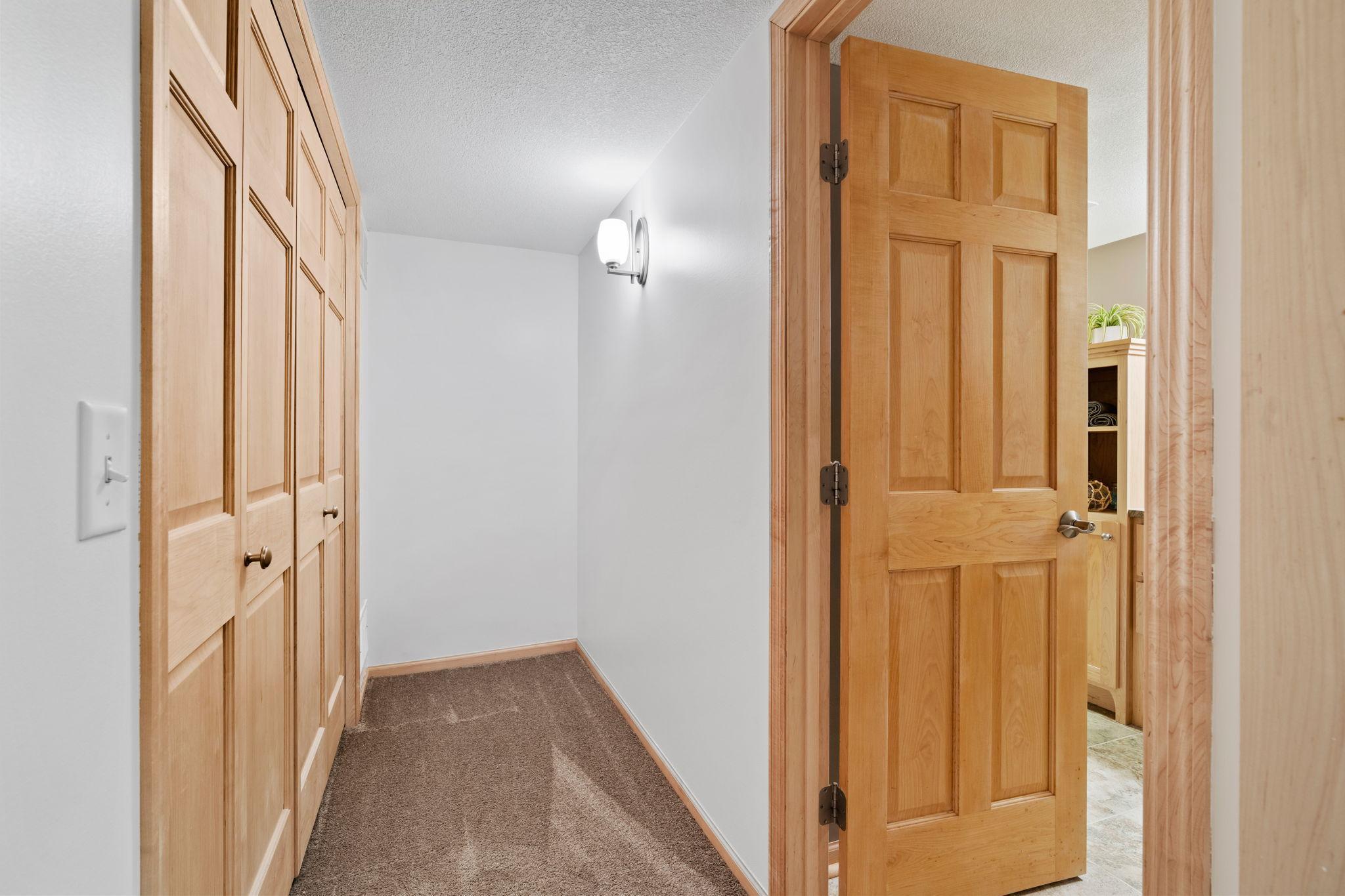 4574 Hummingbird Trail NE