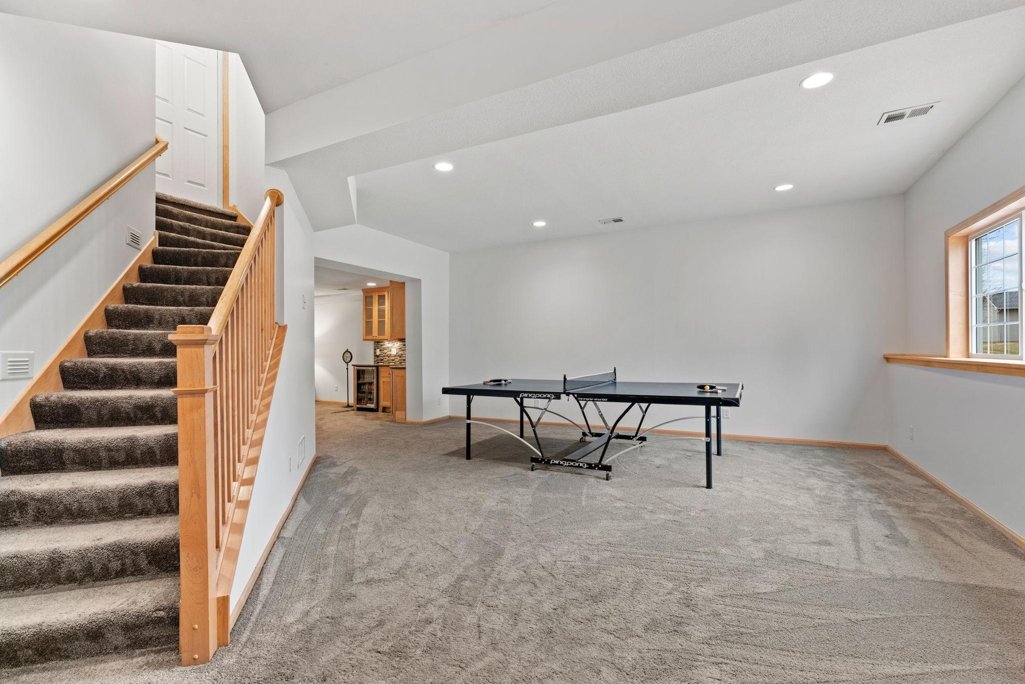 4574 Hummingbird Trail NE