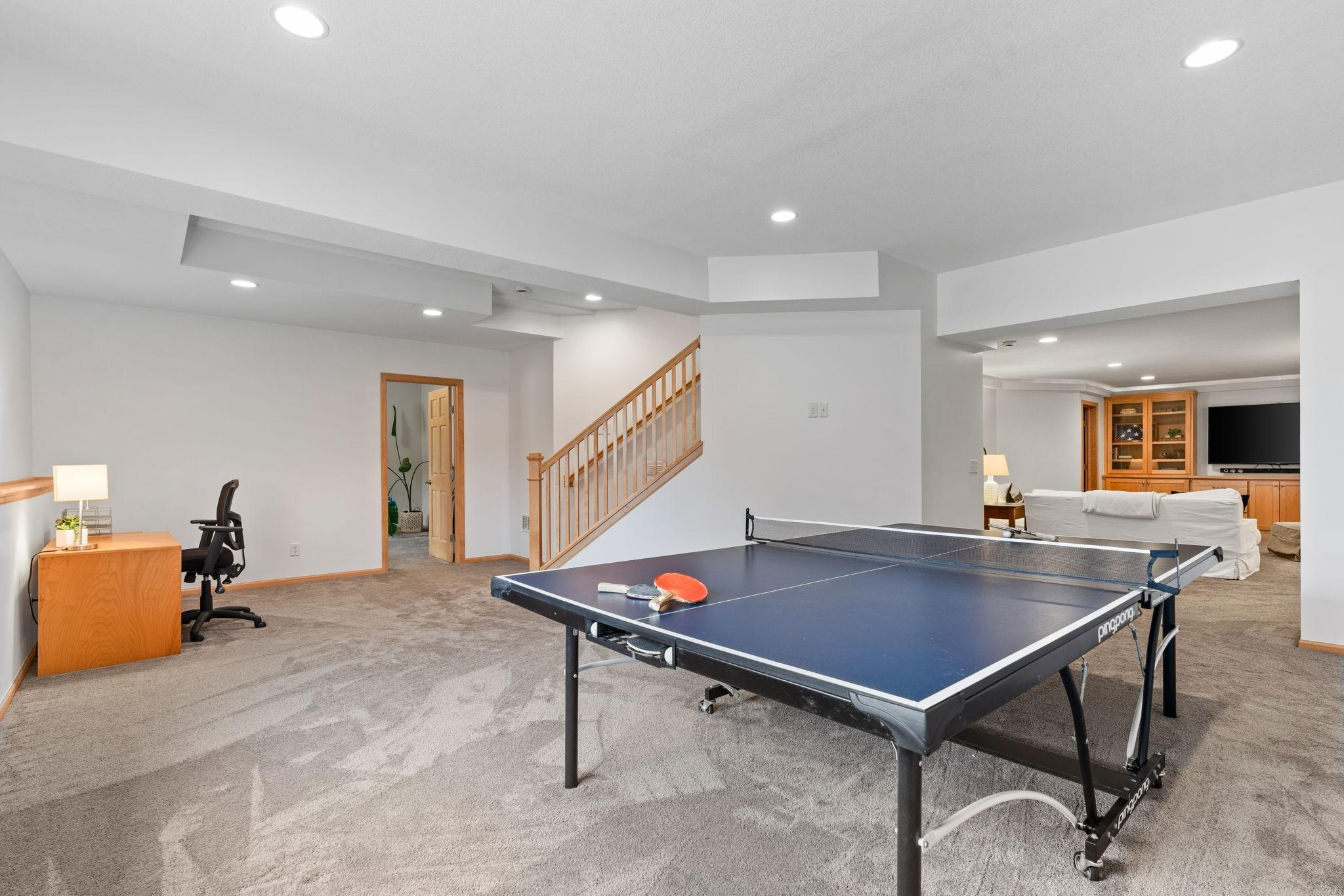 4574 Hummingbird Trail NE
