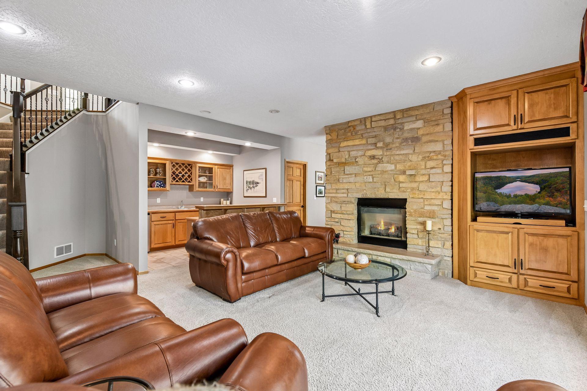 2865 Autumn Woods Drive