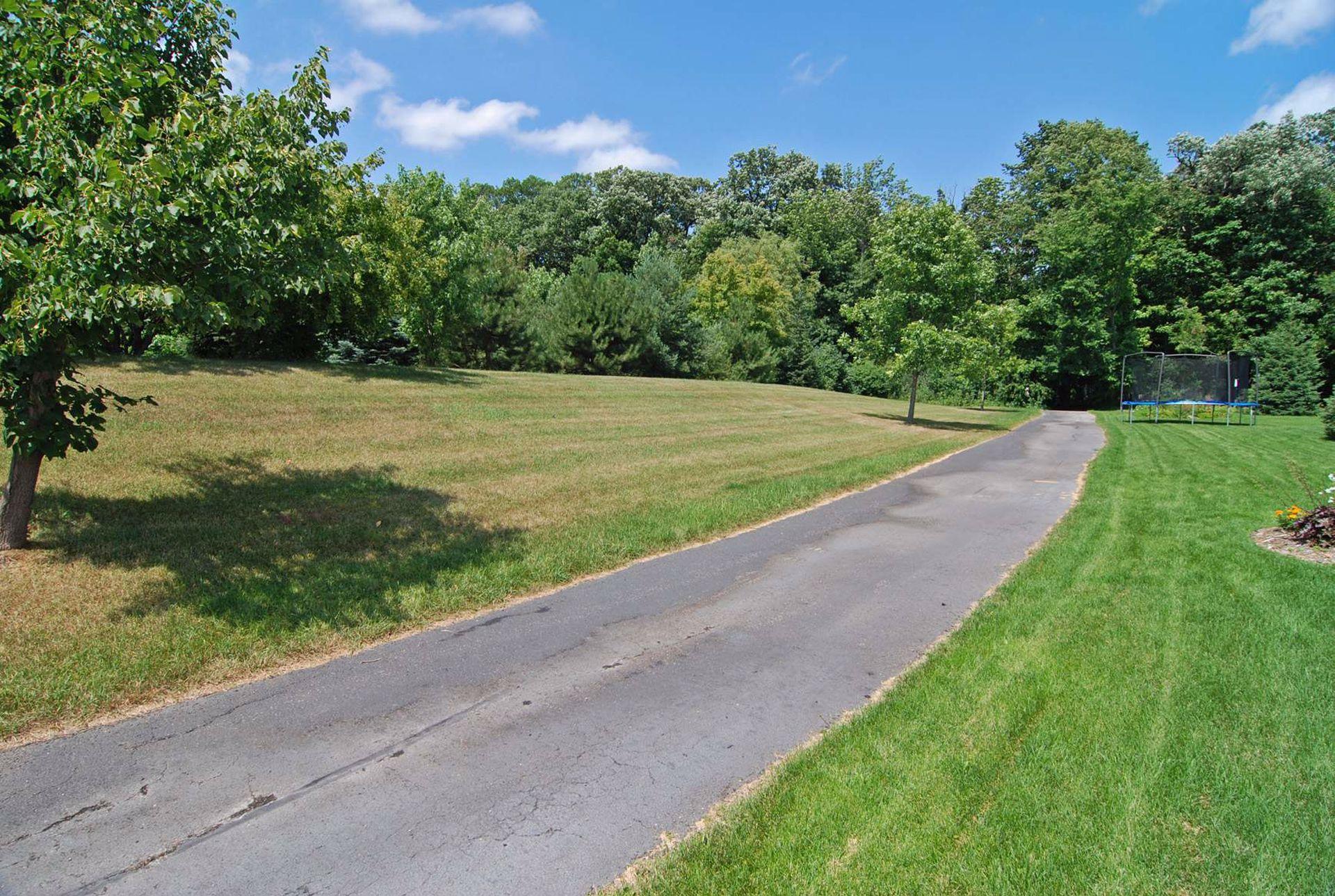 2865 Autumn Woods Drive