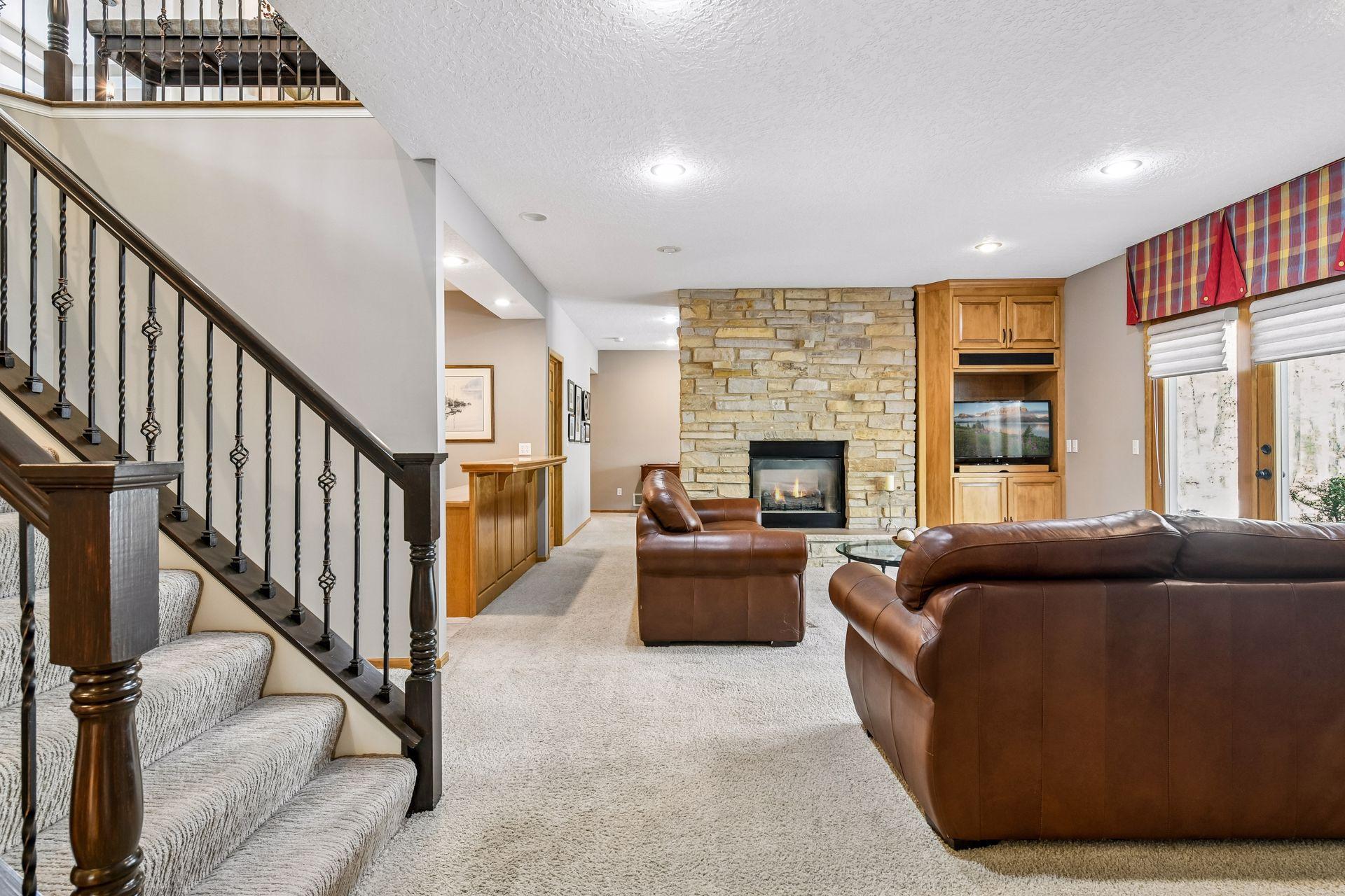 2865 Autumn Woods Drive