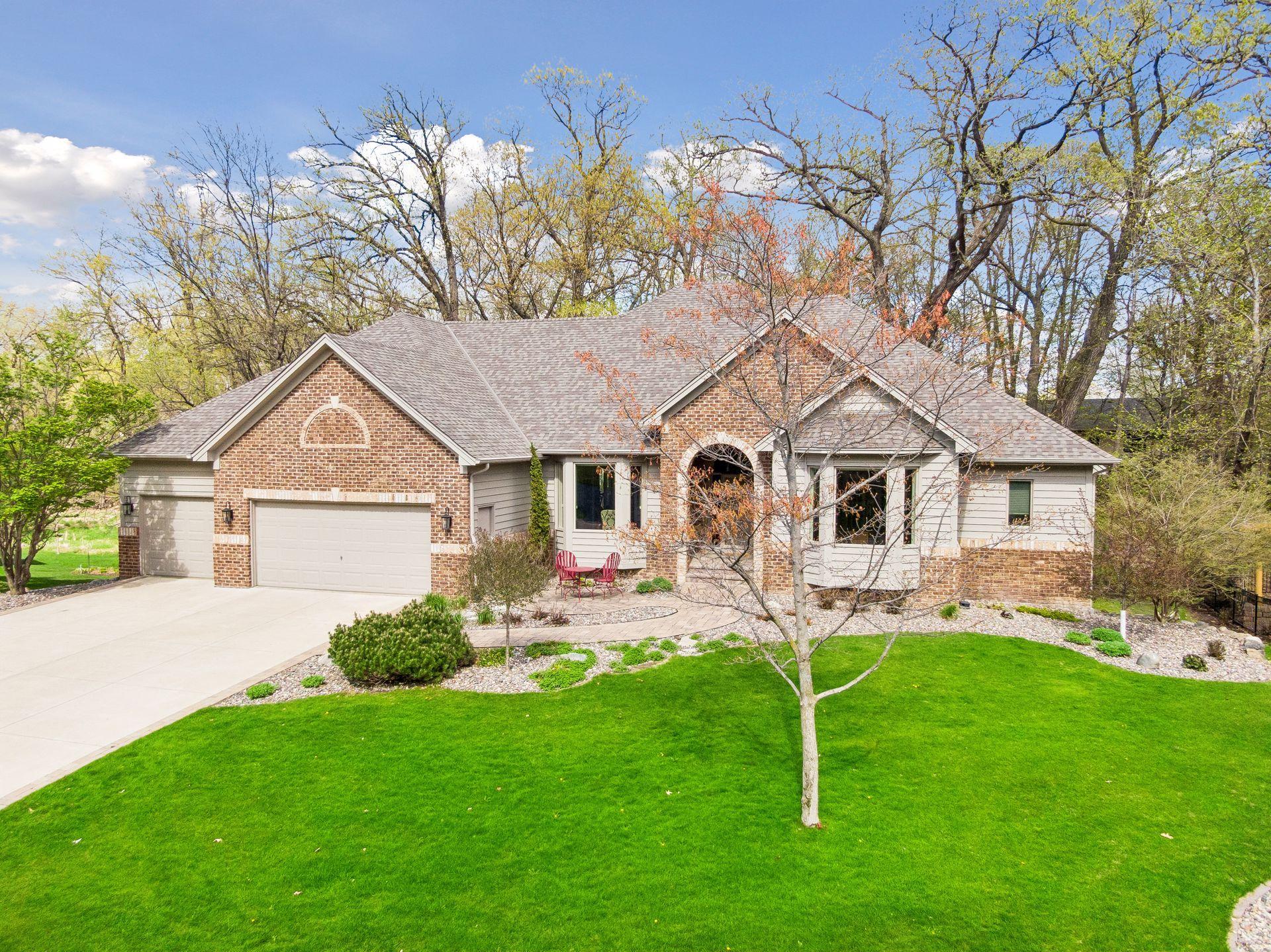 2865 Autumn Woods Drive