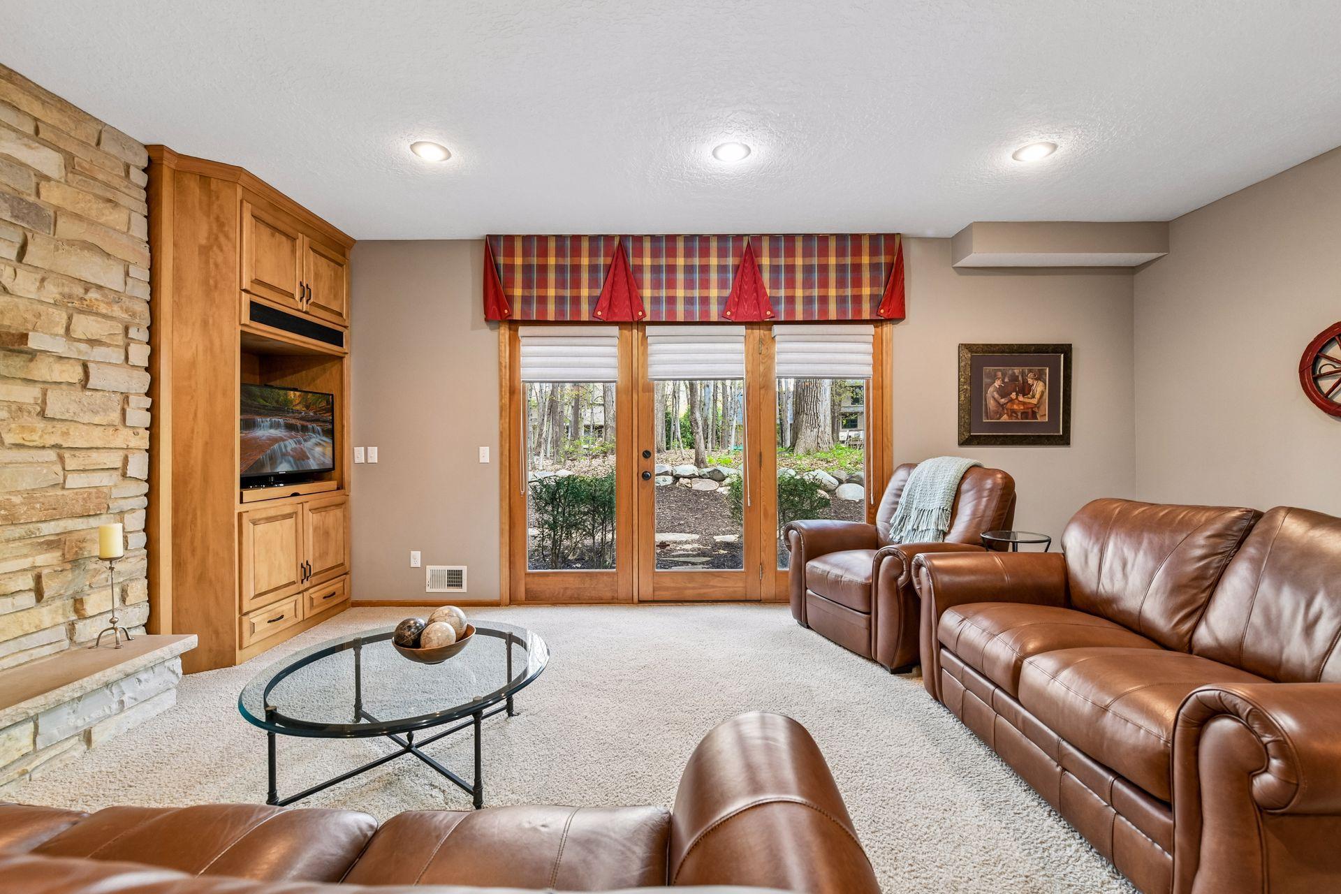 2865 Autumn Woods Drive