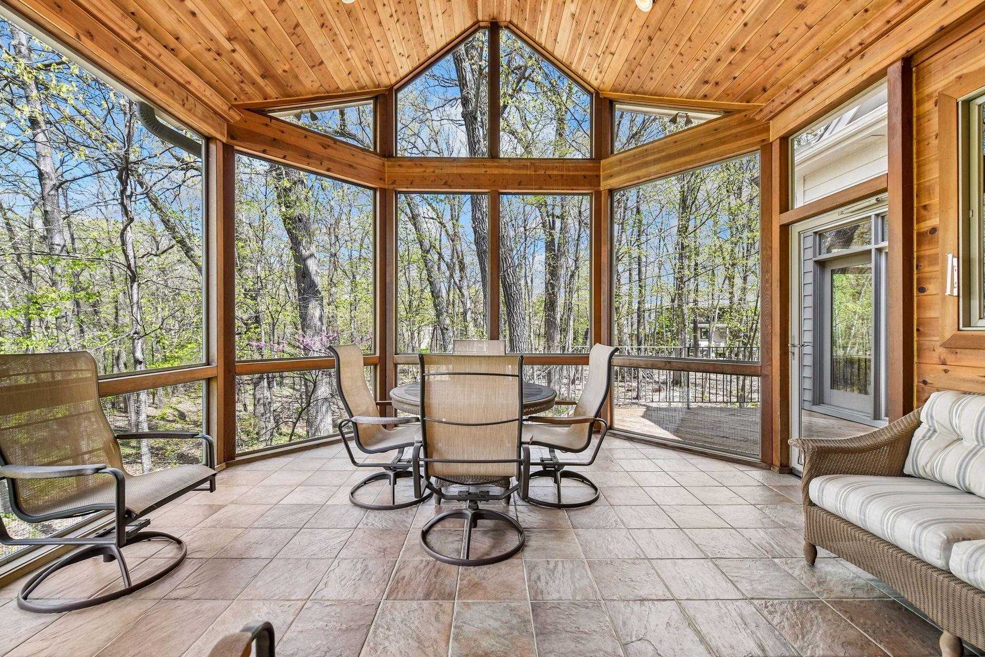 2865 Autumn Woods Drive