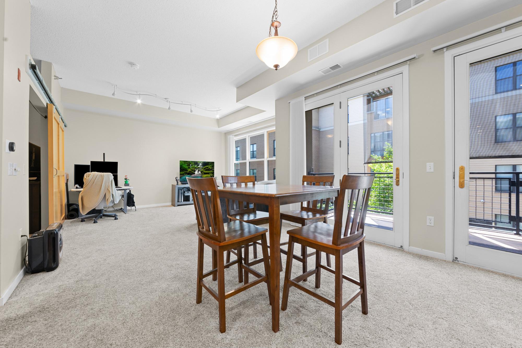 209 8th Street E Unit: 305