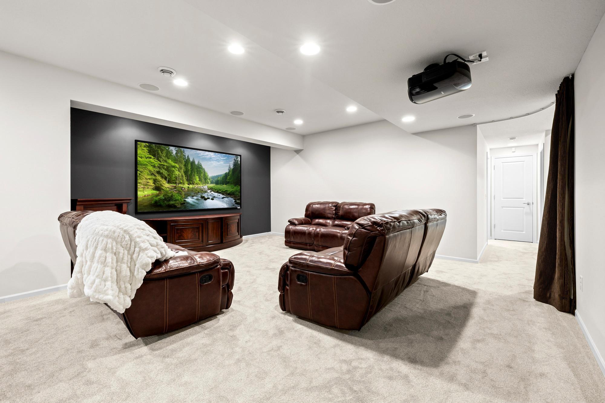 2550 Arrowhead Lane