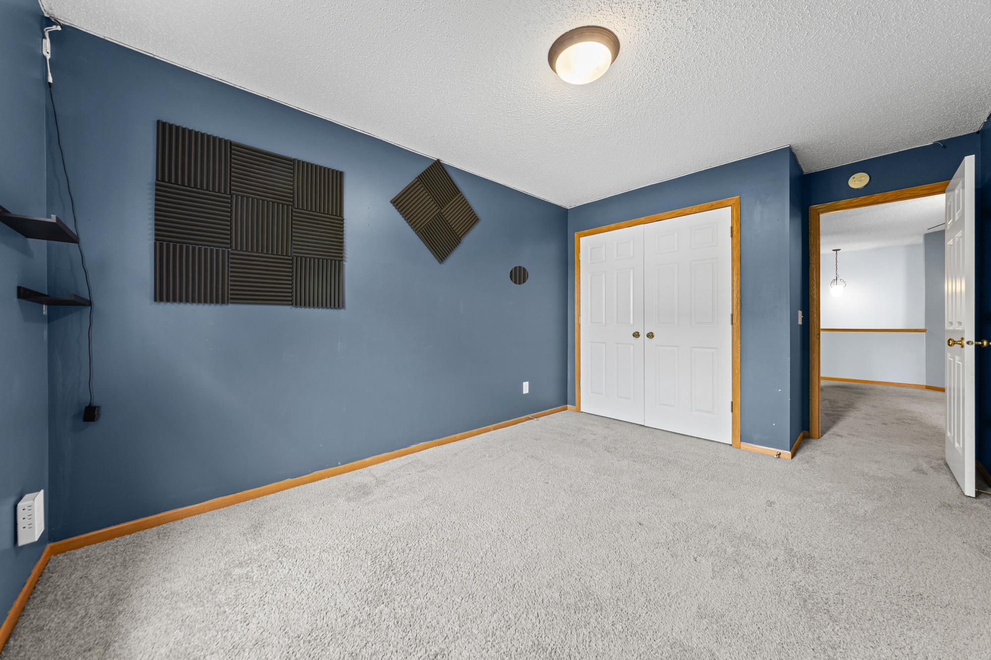 10856 Kingsfield Lane